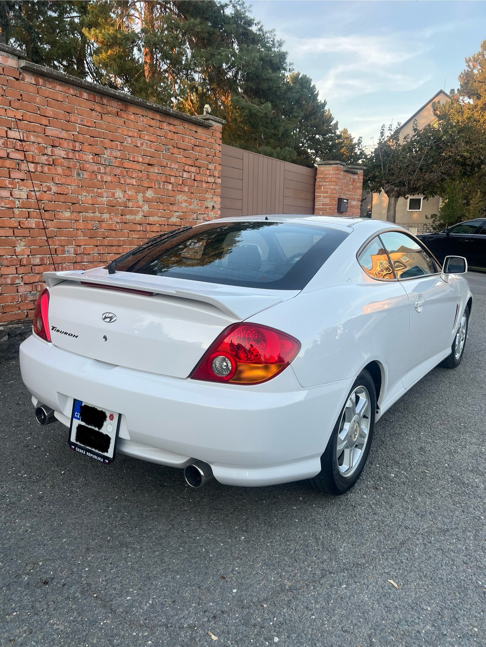 Hyundai Coupé, AUTOMAT GARÁŽOVÁNO AC 59TIS KM - fotka 5