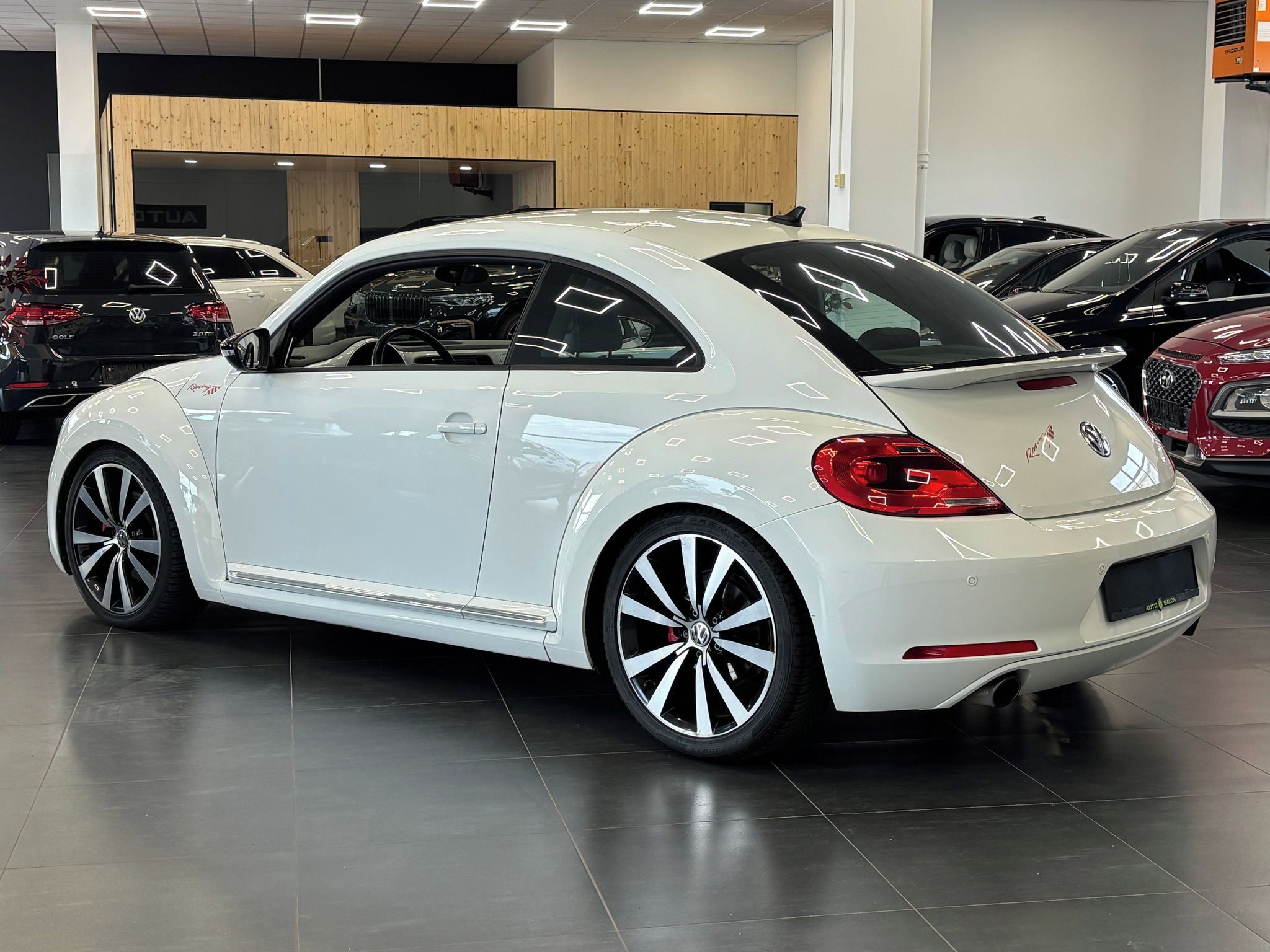 Volkswagen Beetle, Beetle Racing 2.0TSI 147kW DSG - fotka 4