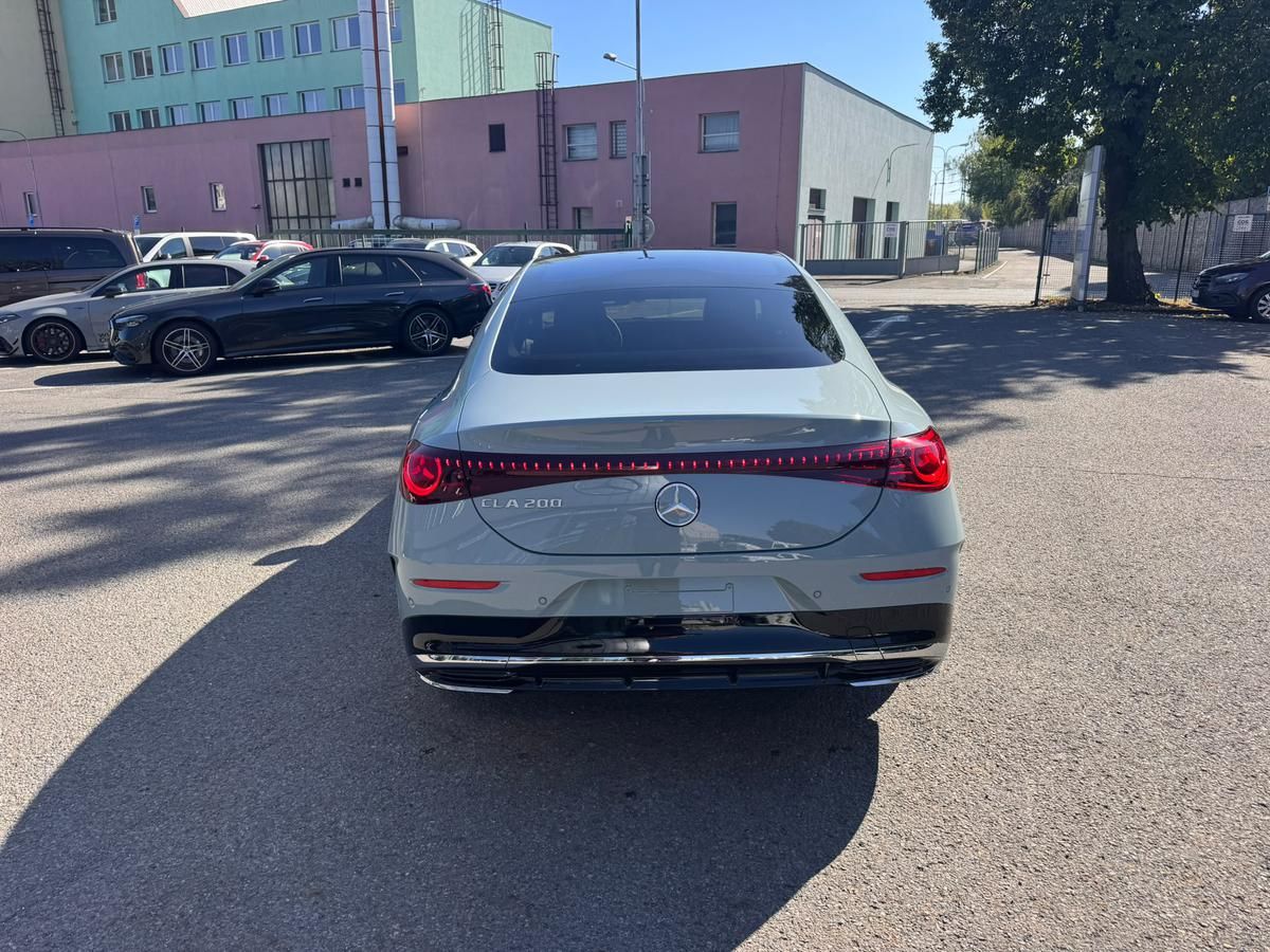 Mercedes-Benz CLA, 200 - fotka 6
