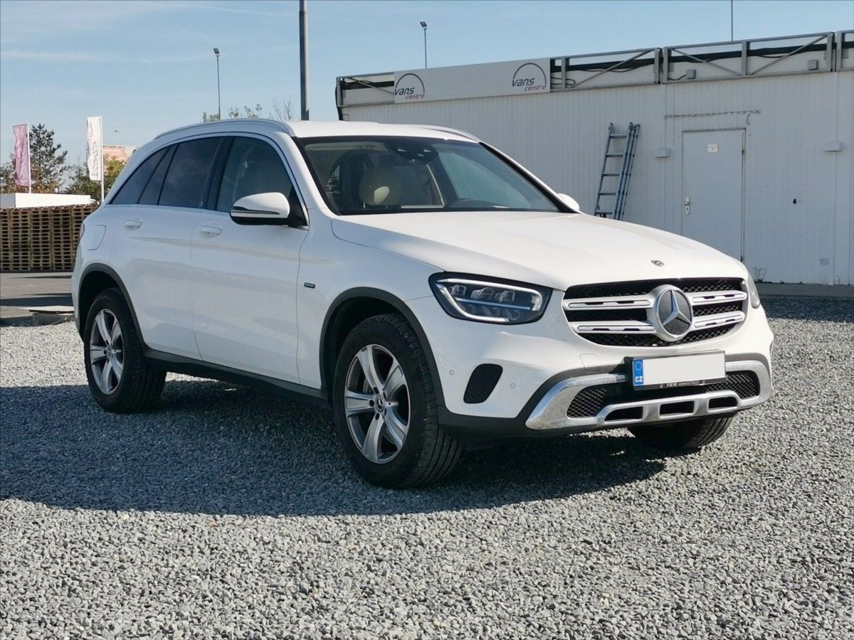 Mercedes-Benz GLC, 300e 4matic*155kw*navi*kamera - fotka 2