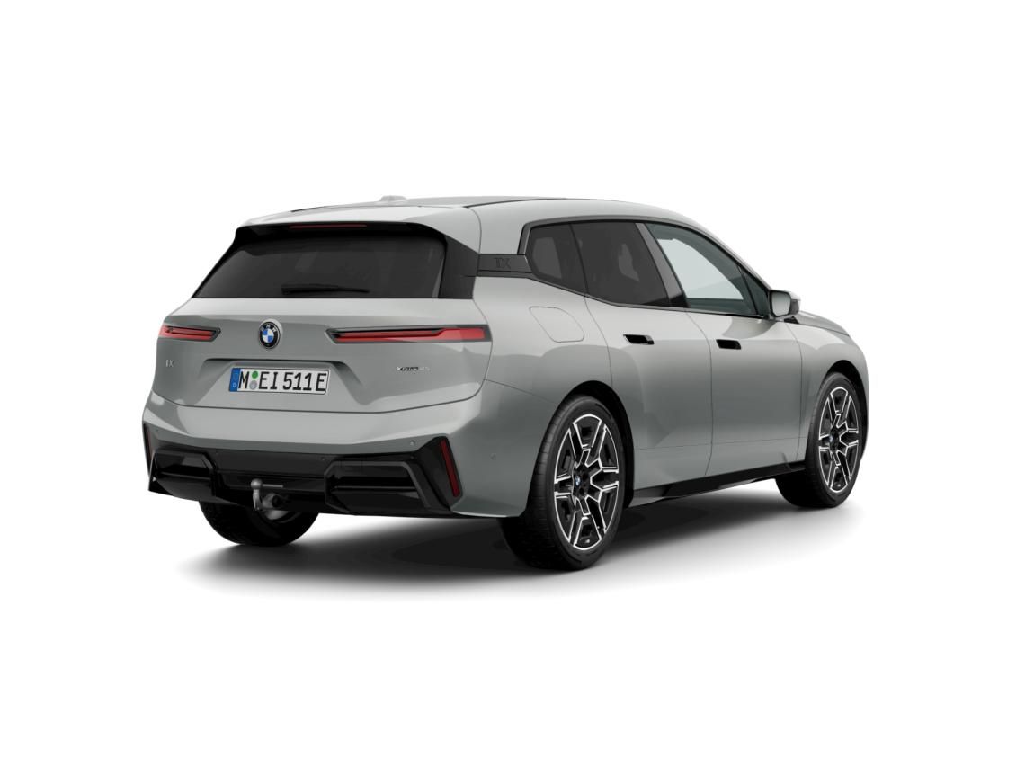 BMW iX, xDrive45 - fotka 2