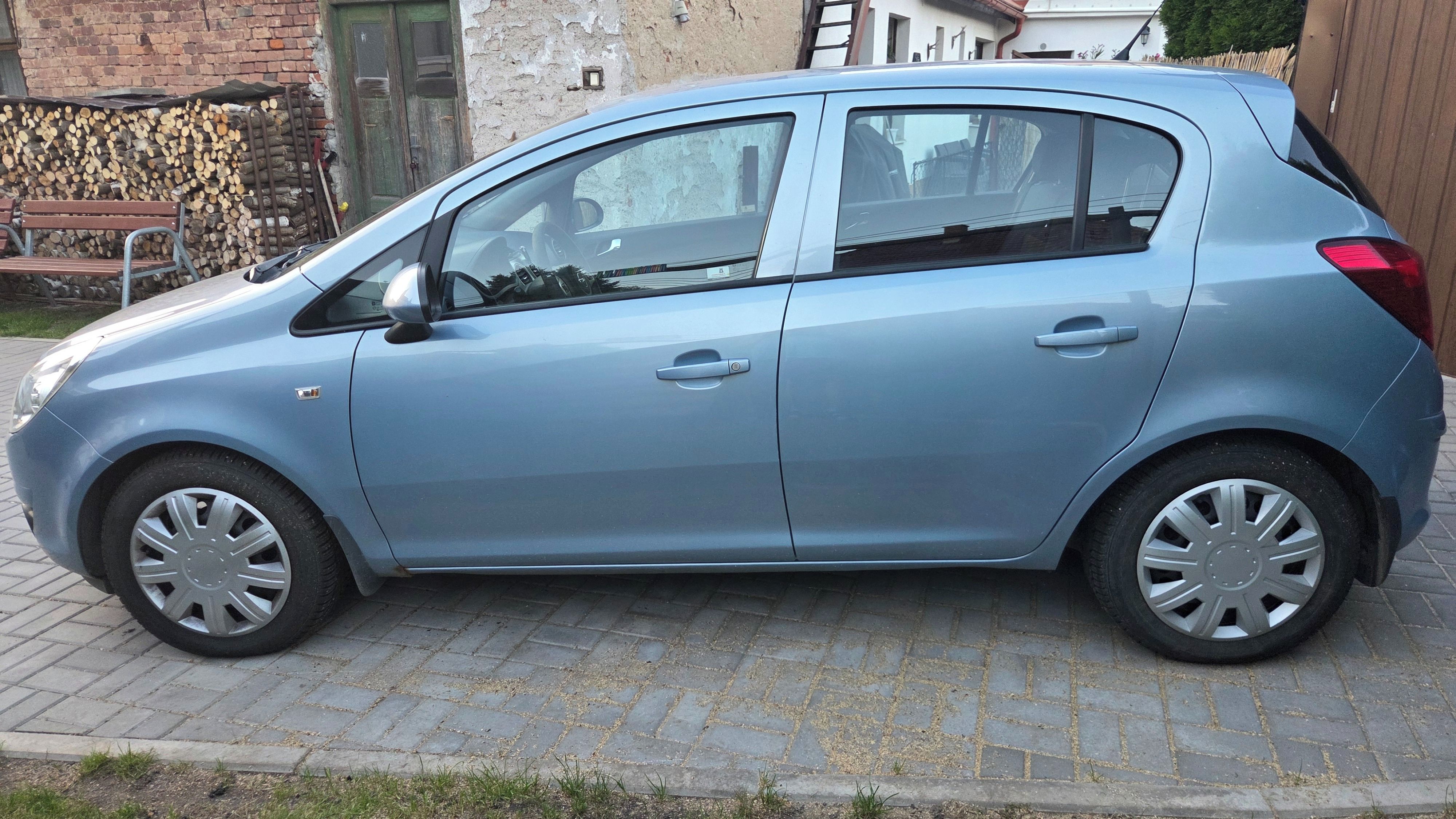 Opel Corsa, 1,2 16V (AC) - fotka 4