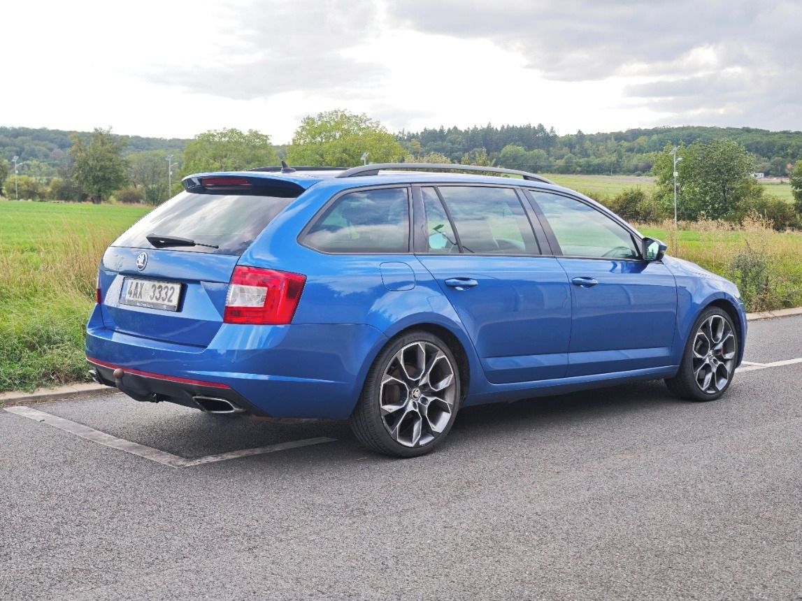 Škoda Octavia, Škoda Octavia 3 RS 2.0 TSI DSG - fotka 4