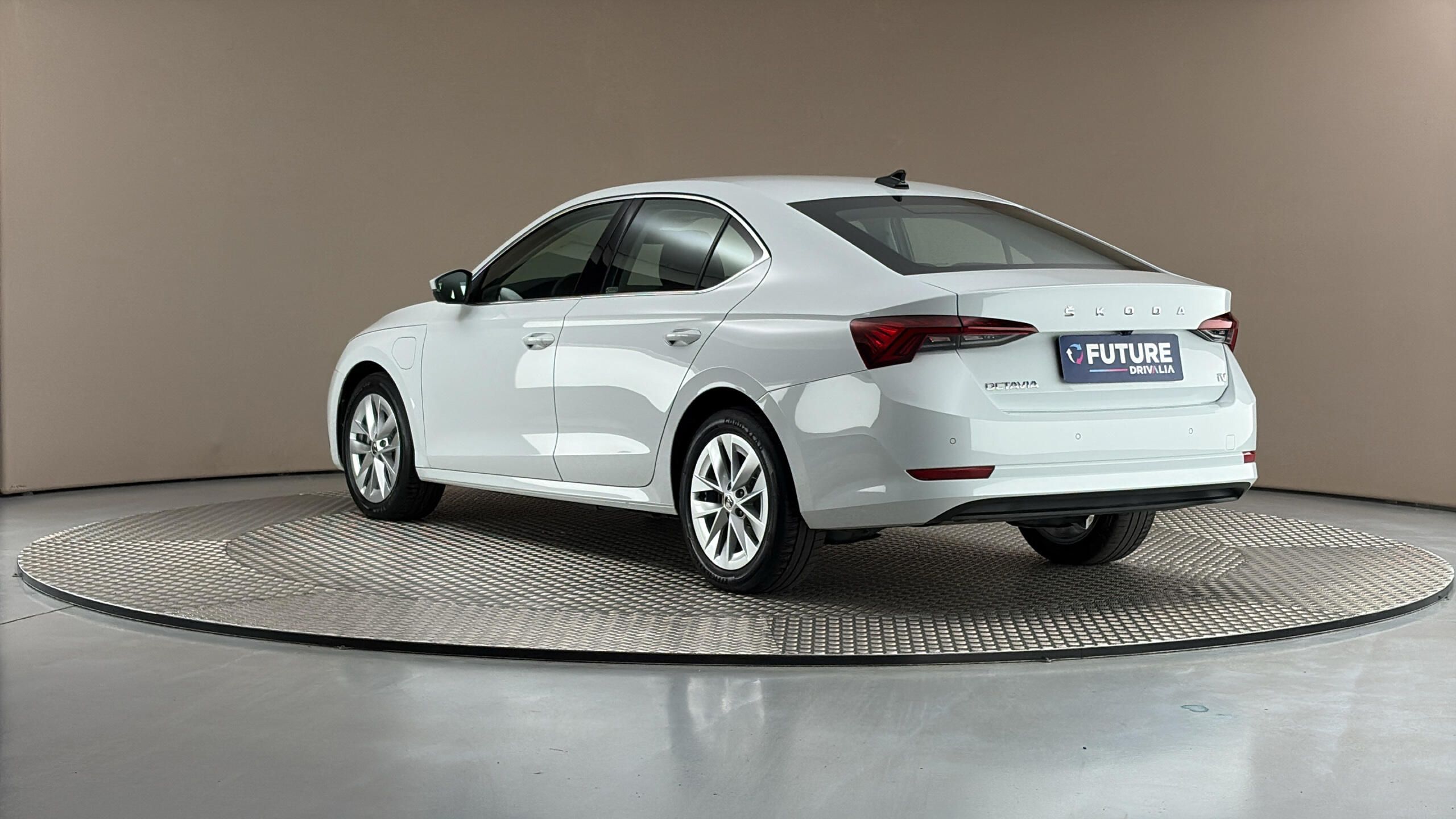 Škoda Octavia, 1.4 TSI iV DSG Style - fotka 2