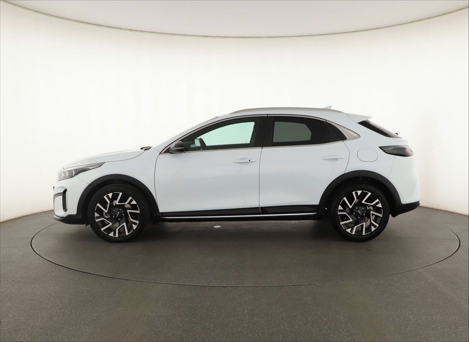 Kia XCee´d, 1.6 T-GDI, Záruka, Automat, ČR - fotka 3