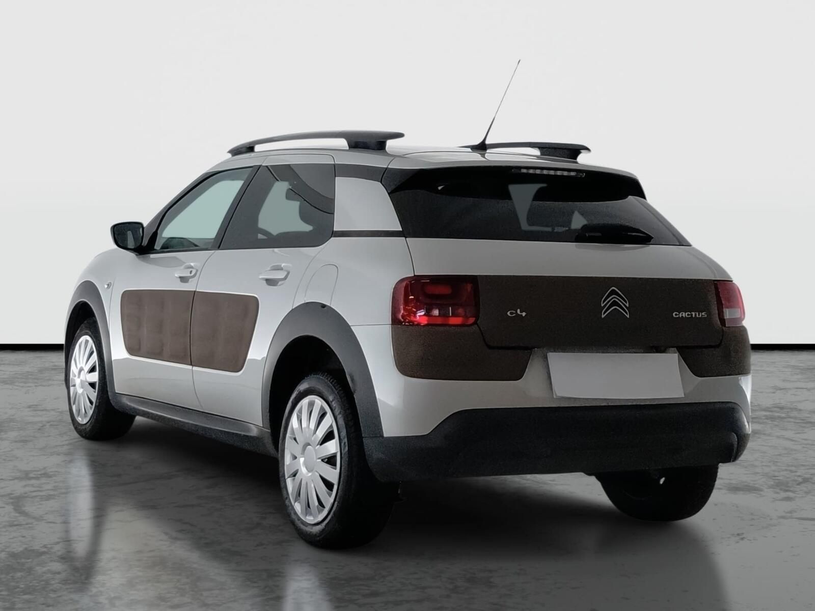 Citroën C4 Cactus, 1.2 PureTech, Navi, Tempomat - fotka 4