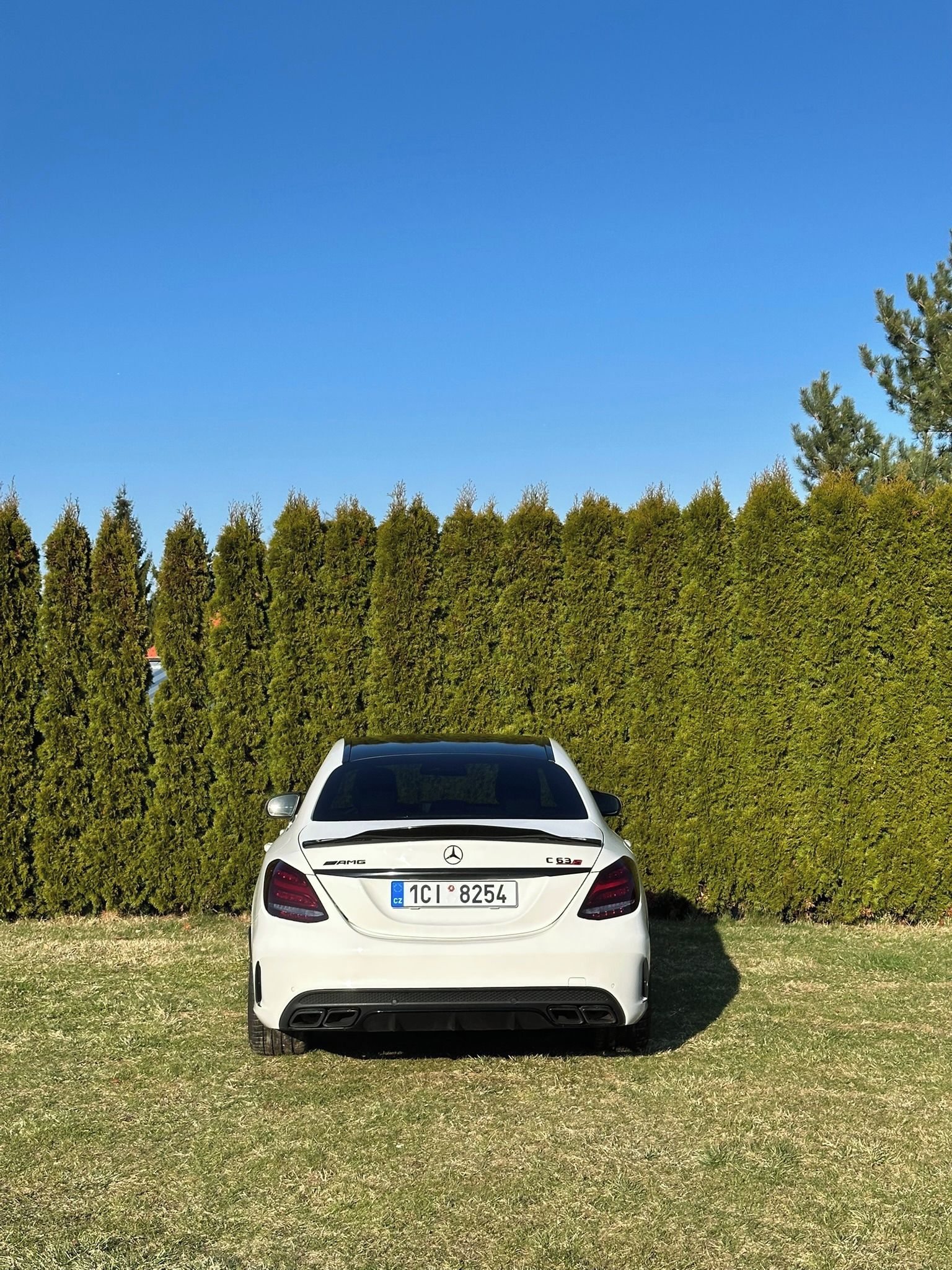 Mercedes-Benz Třídy C, Mercedes-Benz C 63 AMG 4.0 V8 - fotka 5