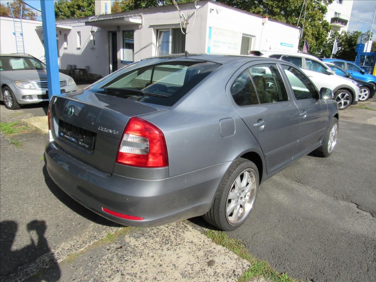 Škoda Octavia, 1,4 TSi 90kW Sedan - fotka 6