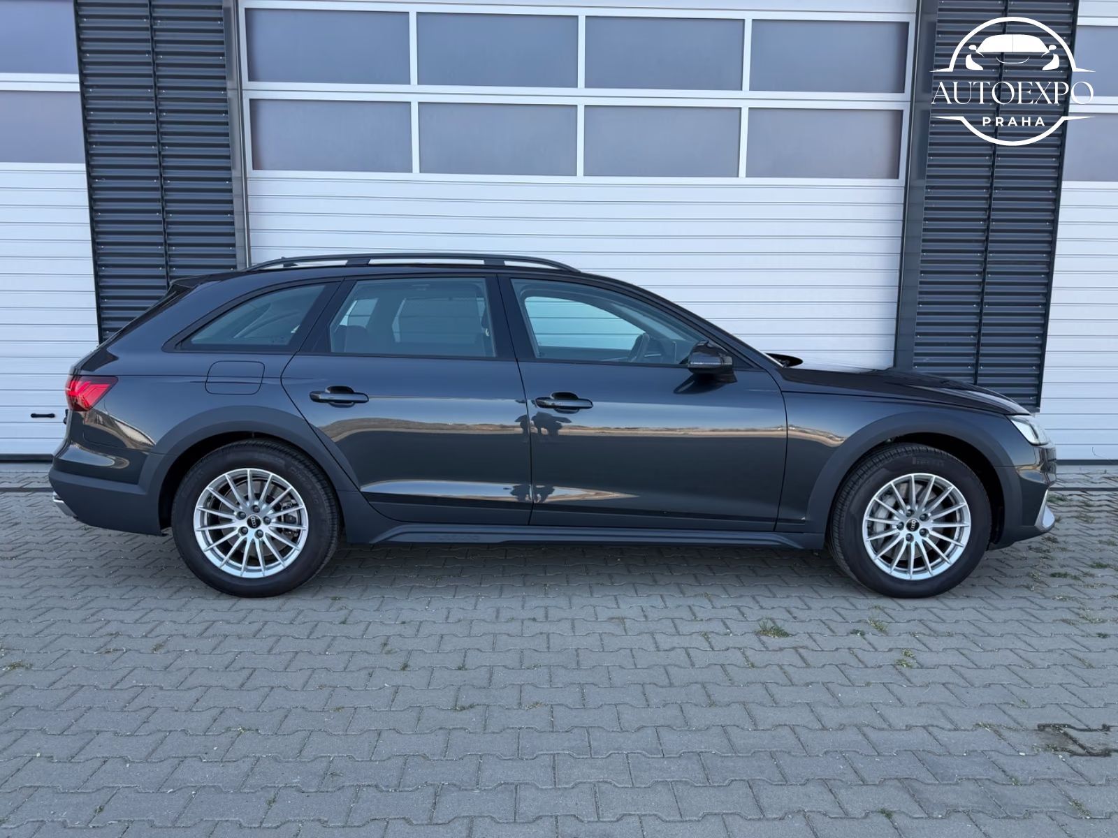 Audi A4 allroad, 50 TDI quattro*Matrix*TAŽNÉ - fotka 5