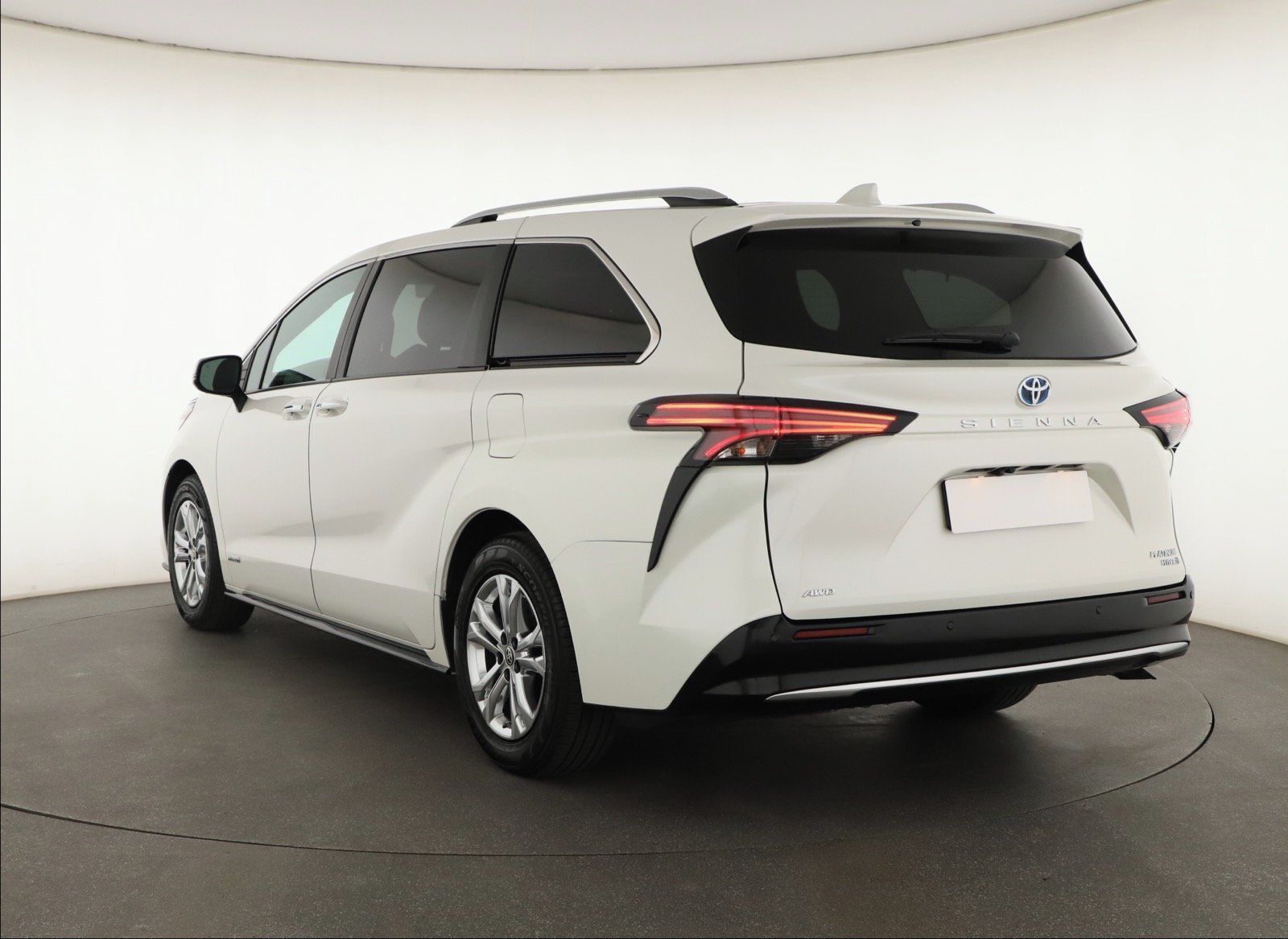 Toyota Sienna, Hybrid - fotka 3