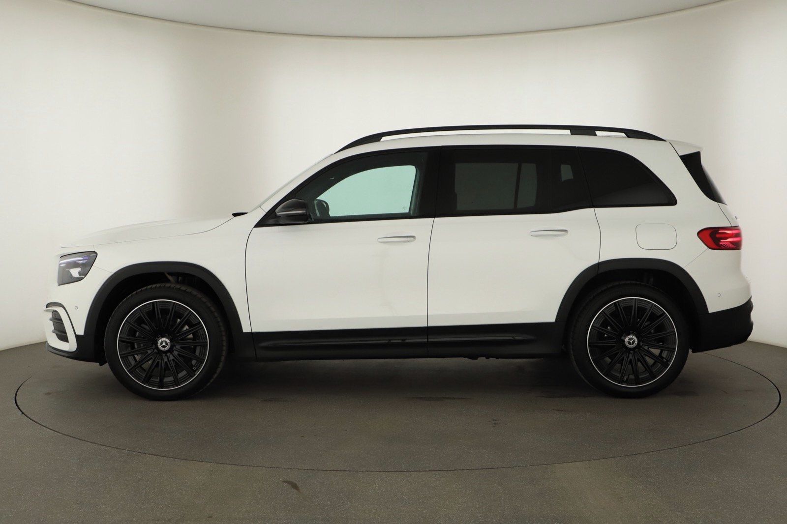 Mercedes-Benz GLB, GLB 200 d, AMG LINE, KAMERA - fotka 3
