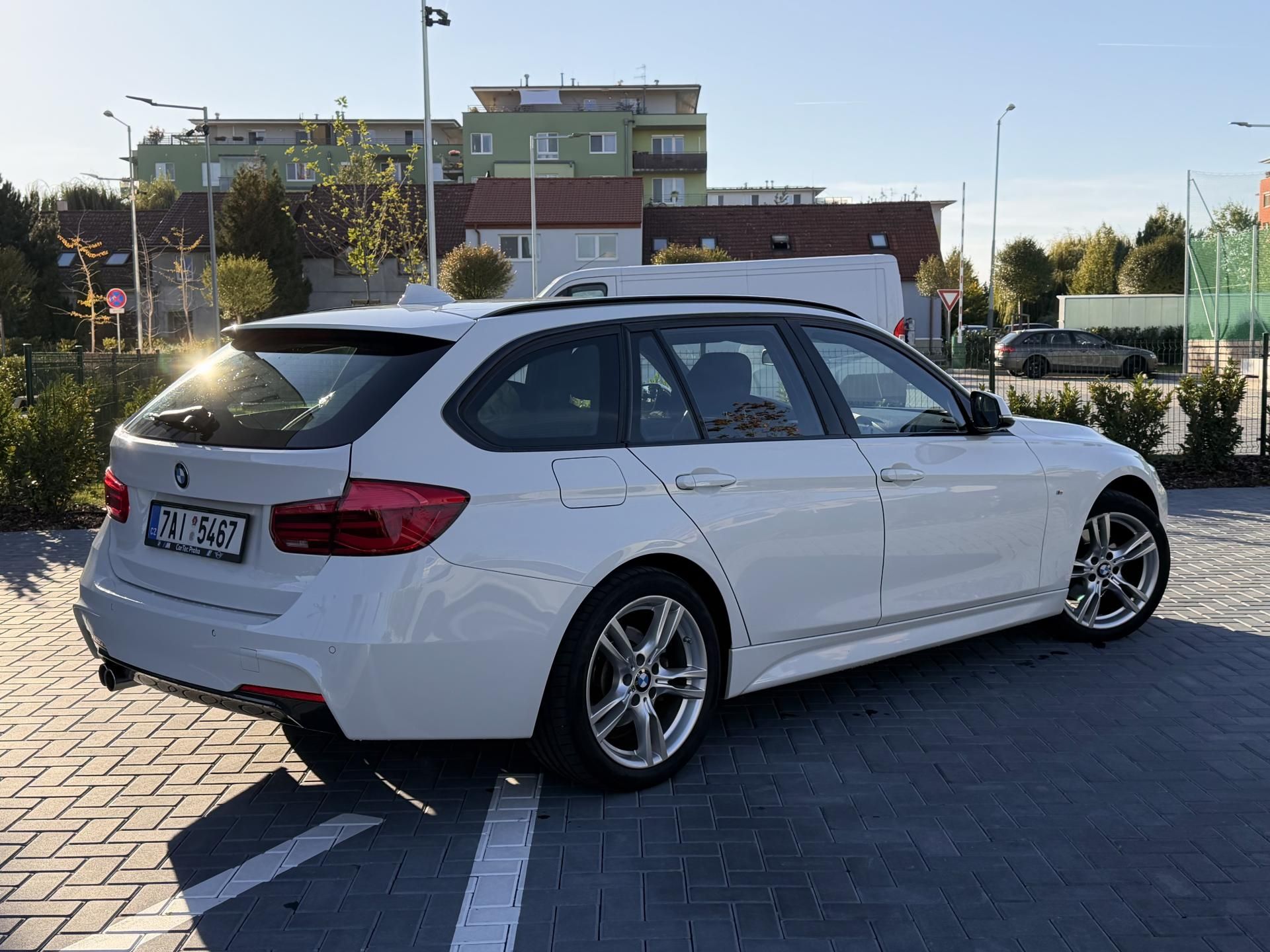 BMW Řada 3, 2.0d xDrive 140 kW/M sport - fotka 4