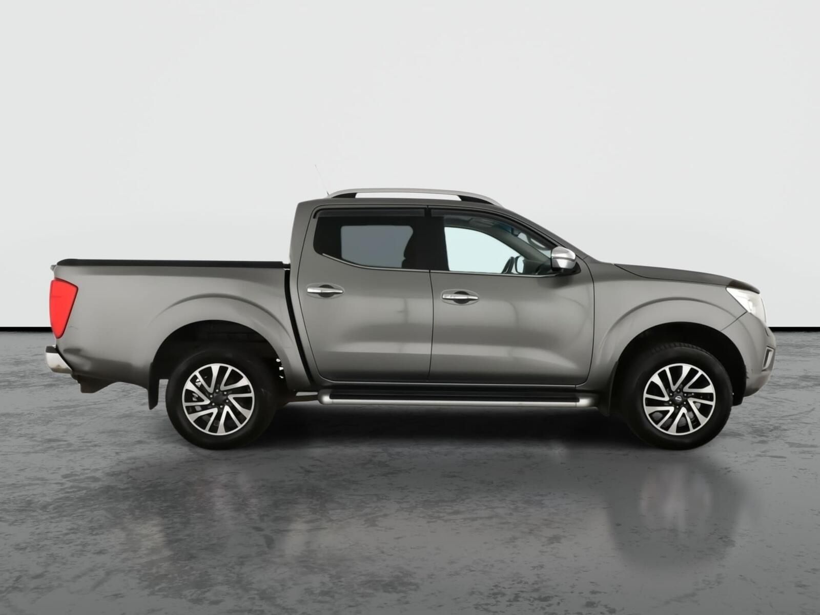 Nissan Navara, 2.3 dCi, 4X4, Automat, Navi - fotka 6