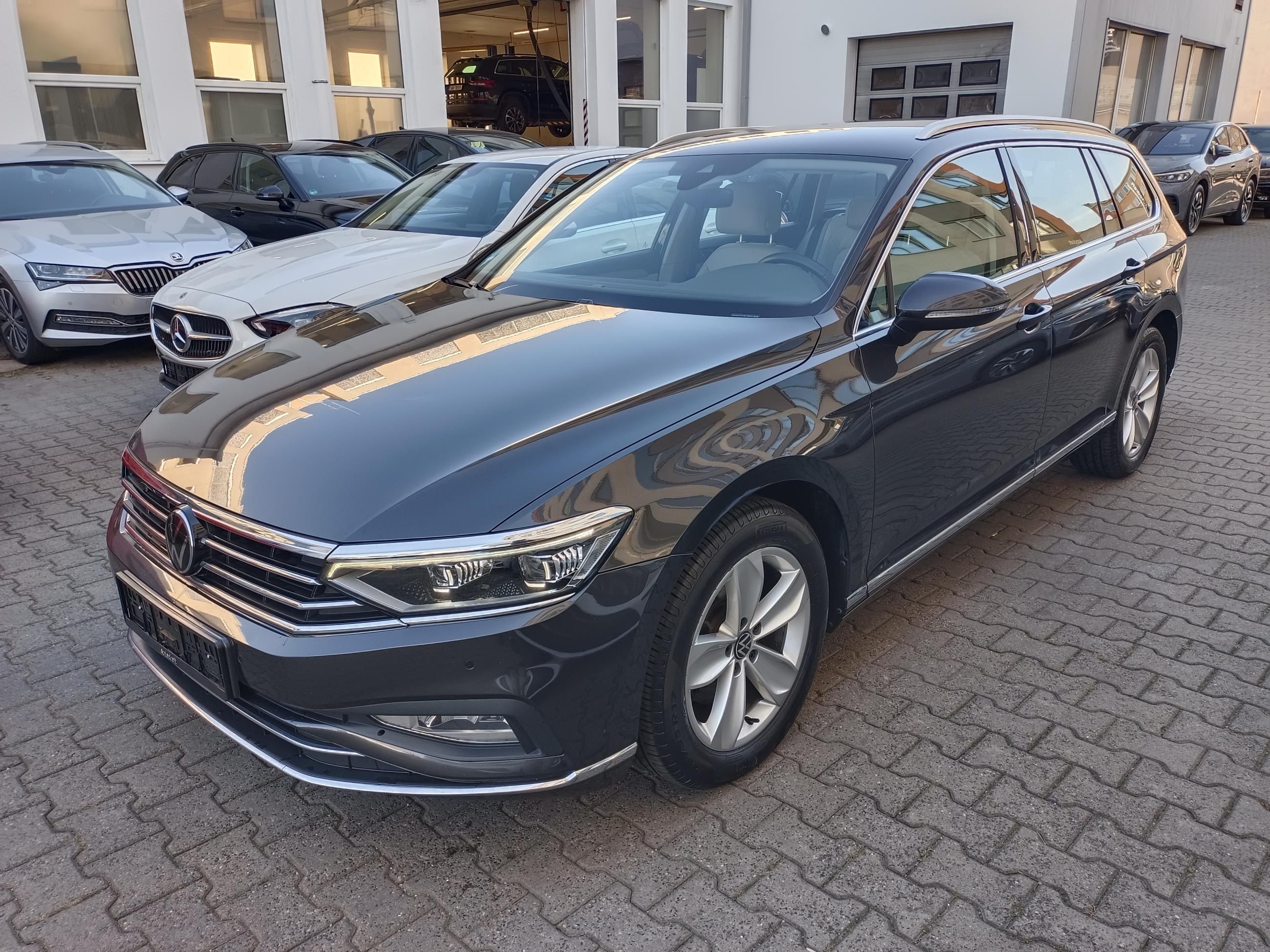 Volkswagen Passat Variant, 2.0 TDI 147kW DSG Elegance - fotka 3