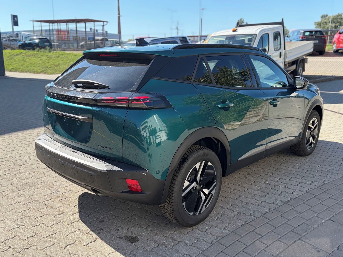 Peugeot 2008, ALLURE Hybrid 110 e-DCS6 - CEL - fotka 5