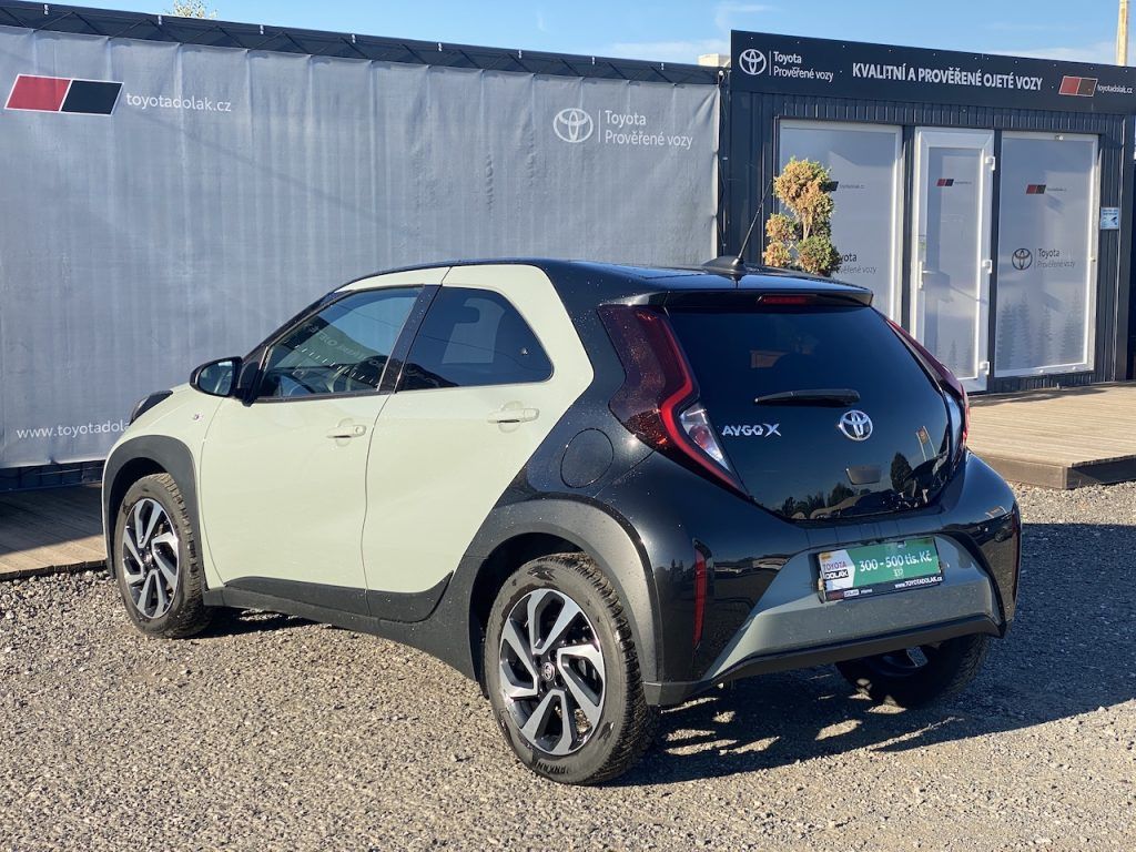 Toyota Aygo, 1.0i, ČR, Style, automat - fotka 5