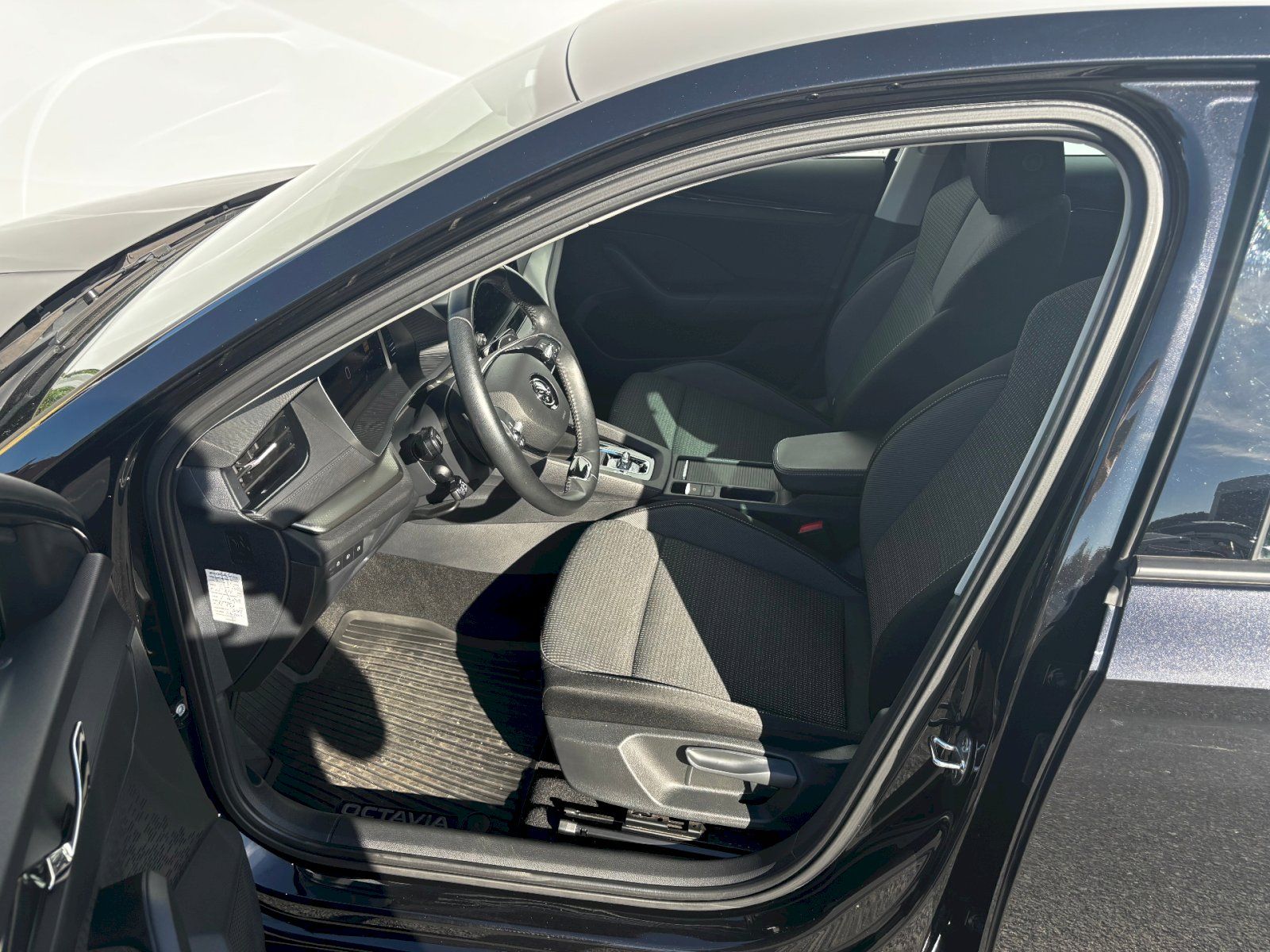 Škoda Octavia, Ambition 2.0 TDI / 85 DSGG. - fotka 6