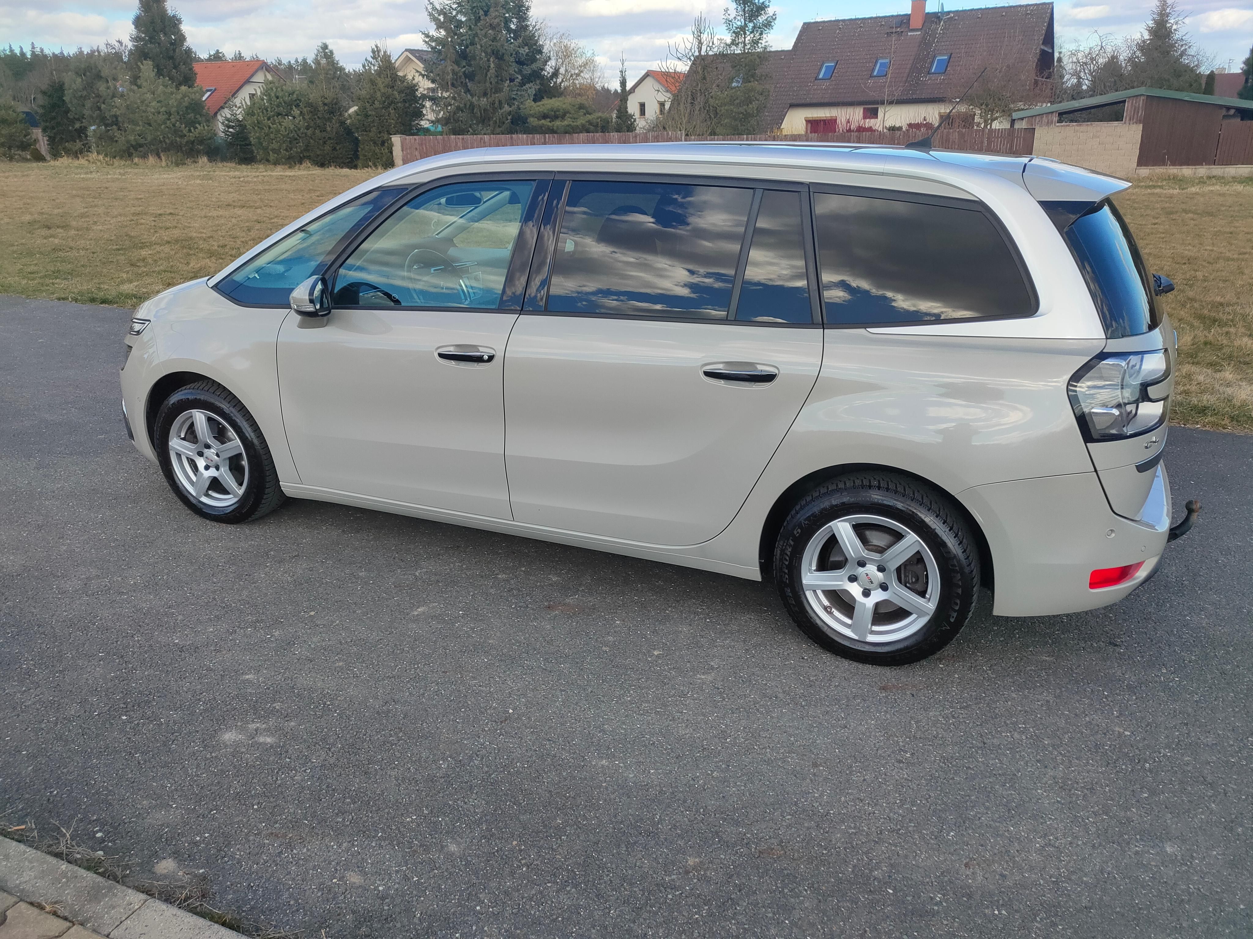 Citroën C4 Picasso - fotka 4
