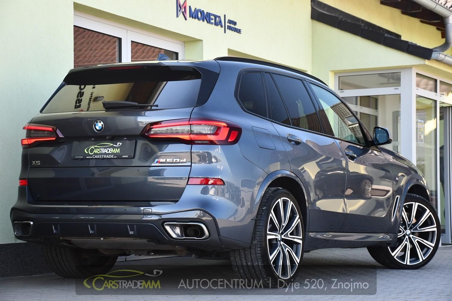 BMW X5, M50D LASER H/K HEAD-UP - fotka 5