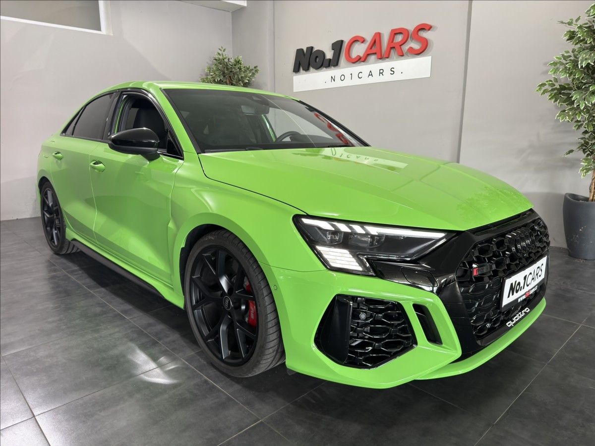 Audi RS3, 2,5   TFSI 400HP B&O QUATTRO - fotka 2