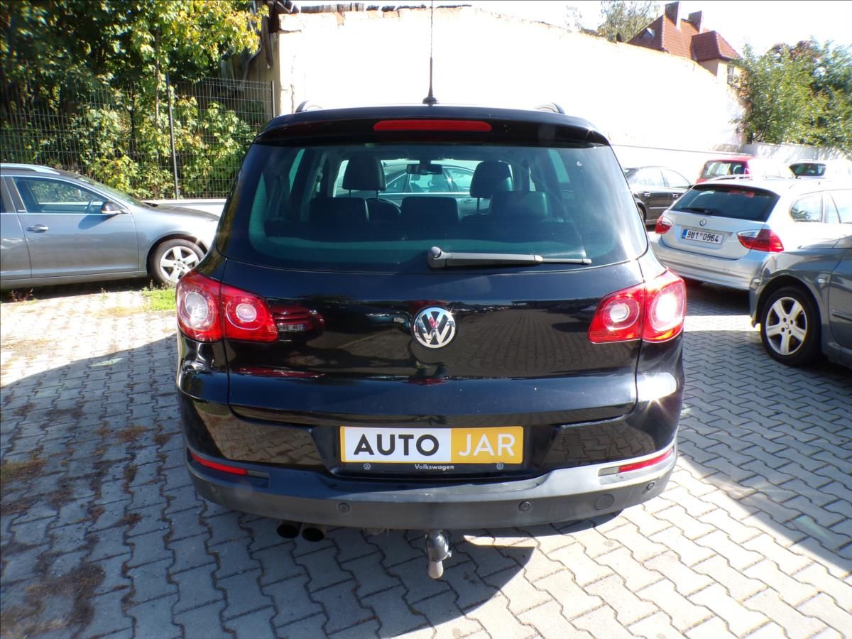Volkswagen Tiguan, 2,0 TDI  TAŽNÉ ZAŘÍZENÍ - fotka 6