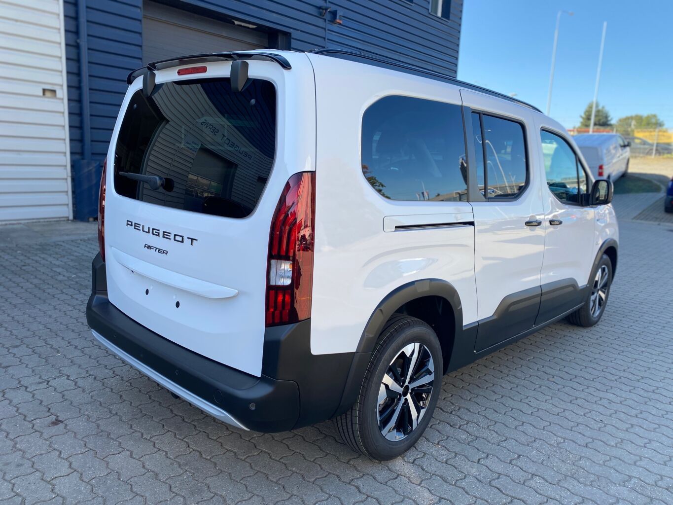 Peugeot Rifter, LONG GT BlueHdi EAT8 -7míst - - fotka 5