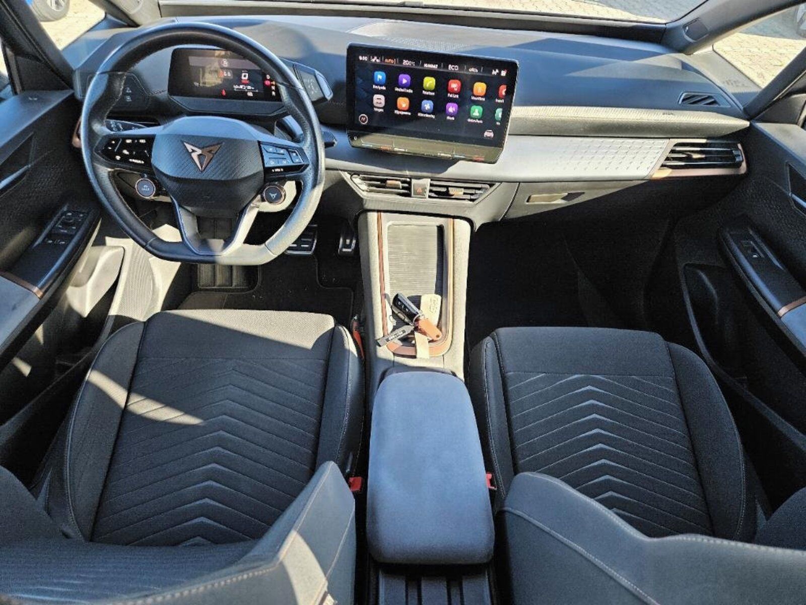 Cupra Born, 77 e-boost, Automat, Navi - fotka 3