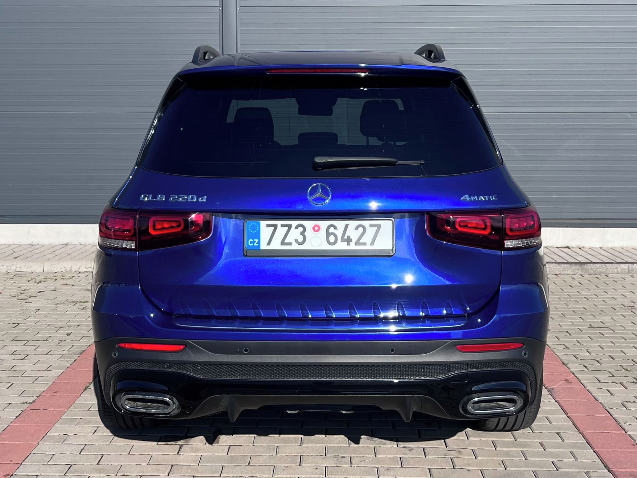 Mercedes-Benz GLB, 220d-4MATIC-AMG-140KW - fotka 5
