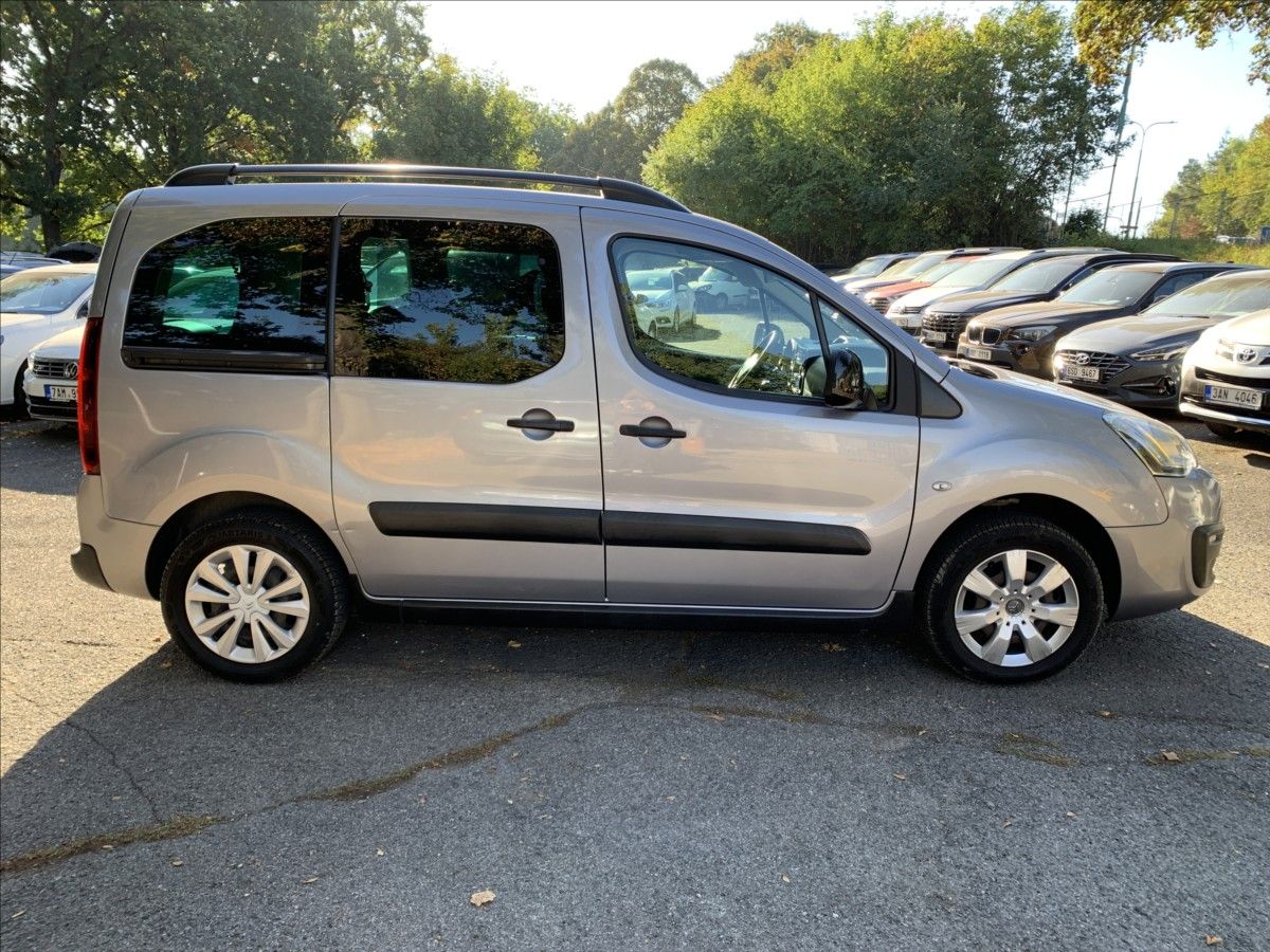 Citroën Berlingo, 1,6 HDI MULTISPACE ČR - fotka 4