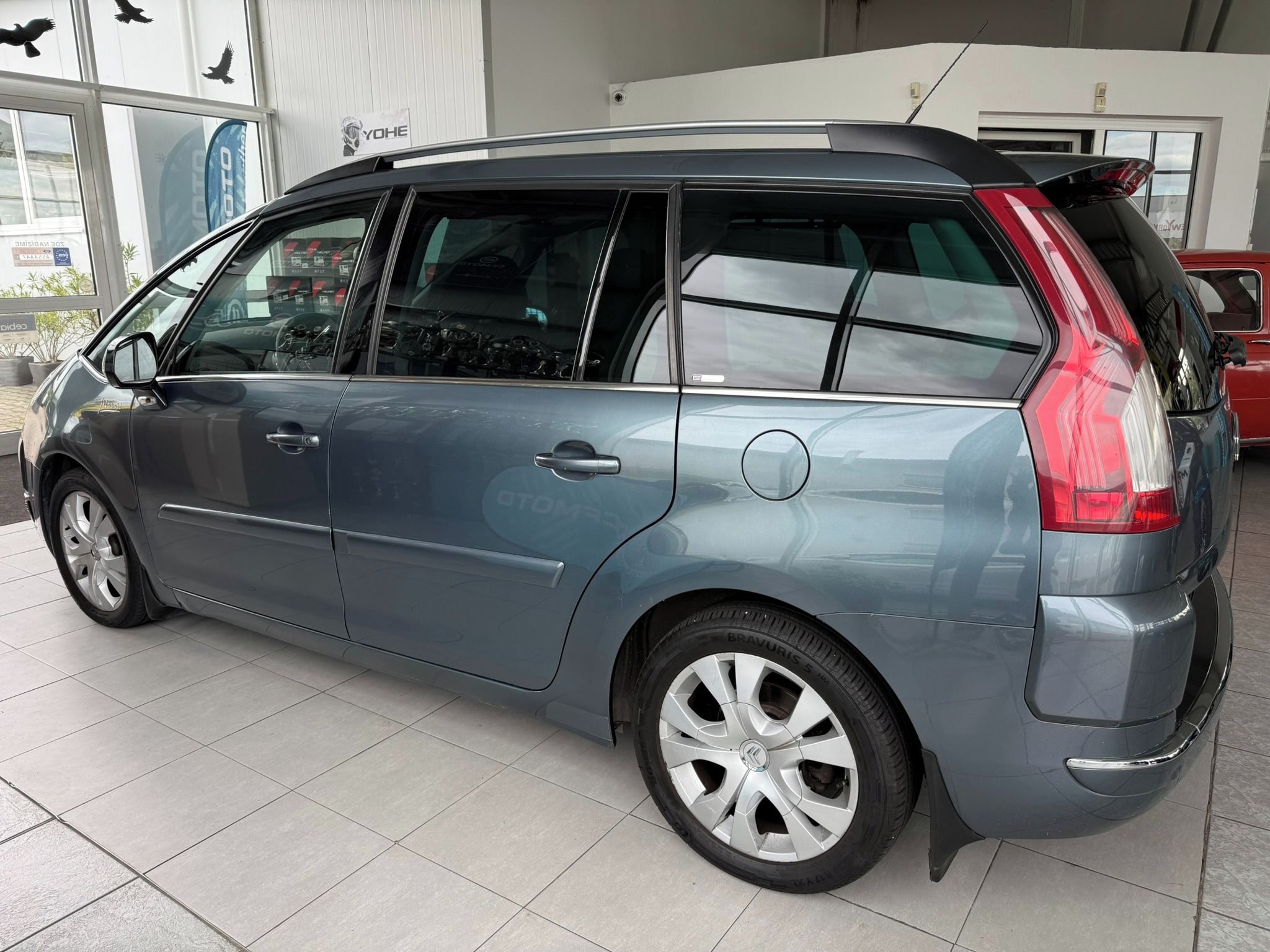 Citroën C4 Picasso, Grand Exclusive 2.0 HDi 100kW - fotka 4