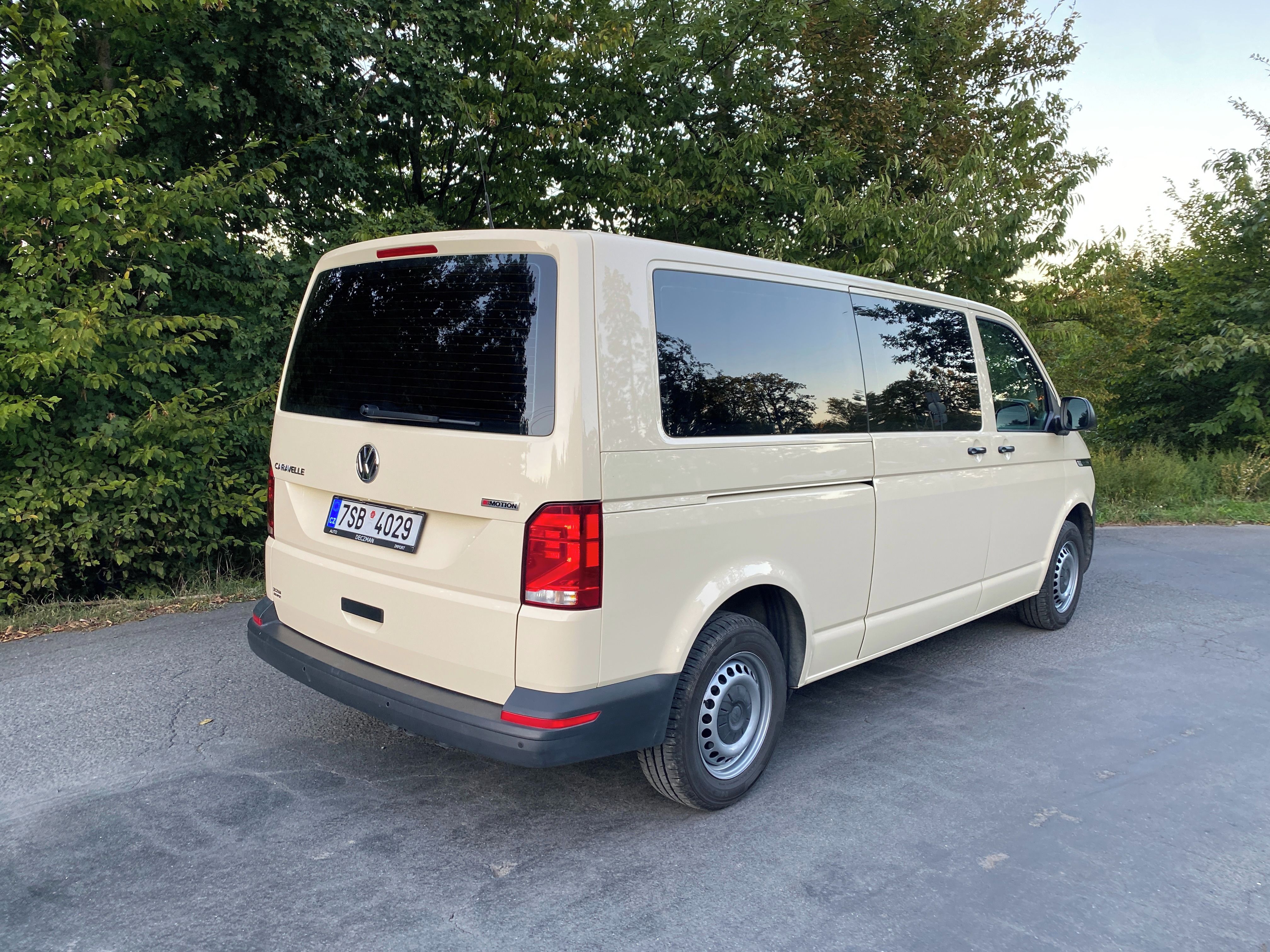 Volkswagen Caravelle, T6.1 Long 2.0 TDI 110 kW 4Mot - fotka 6