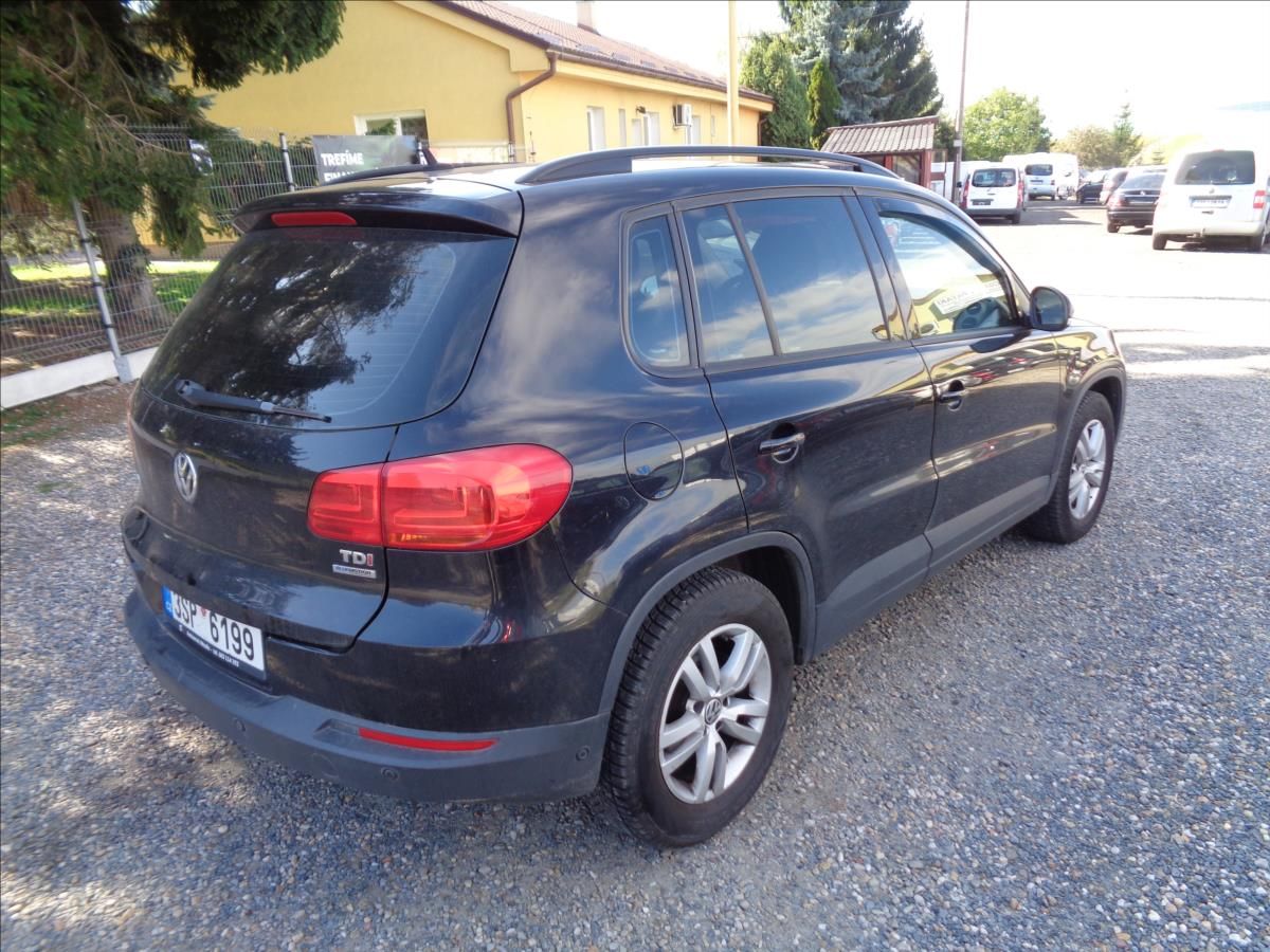 Volkswagen Tiguan, 2,0 - fotka 5