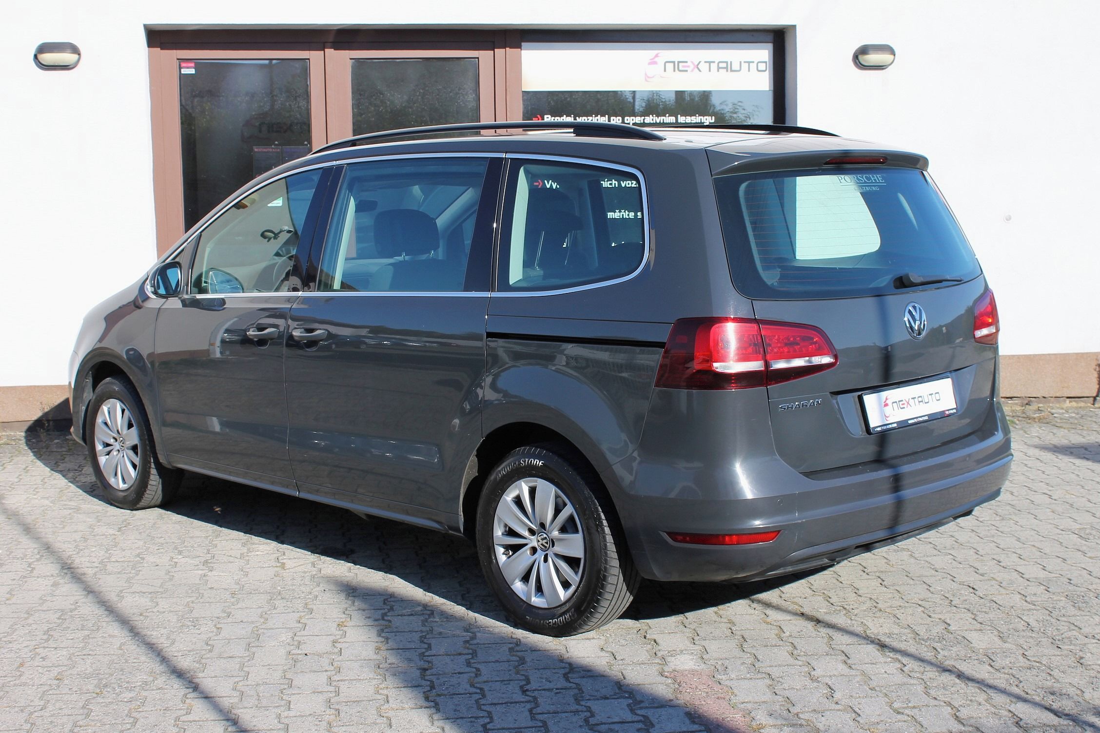Volkswagen Sharan, 2.0 TDI COMFORTLINE - fotka 4