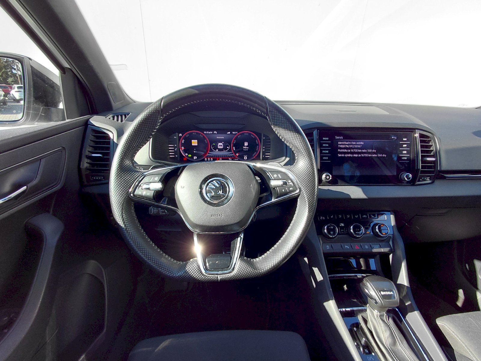 Škoda Karoq, 1.5 TSI 110kW Sportline DSG - fotka 5