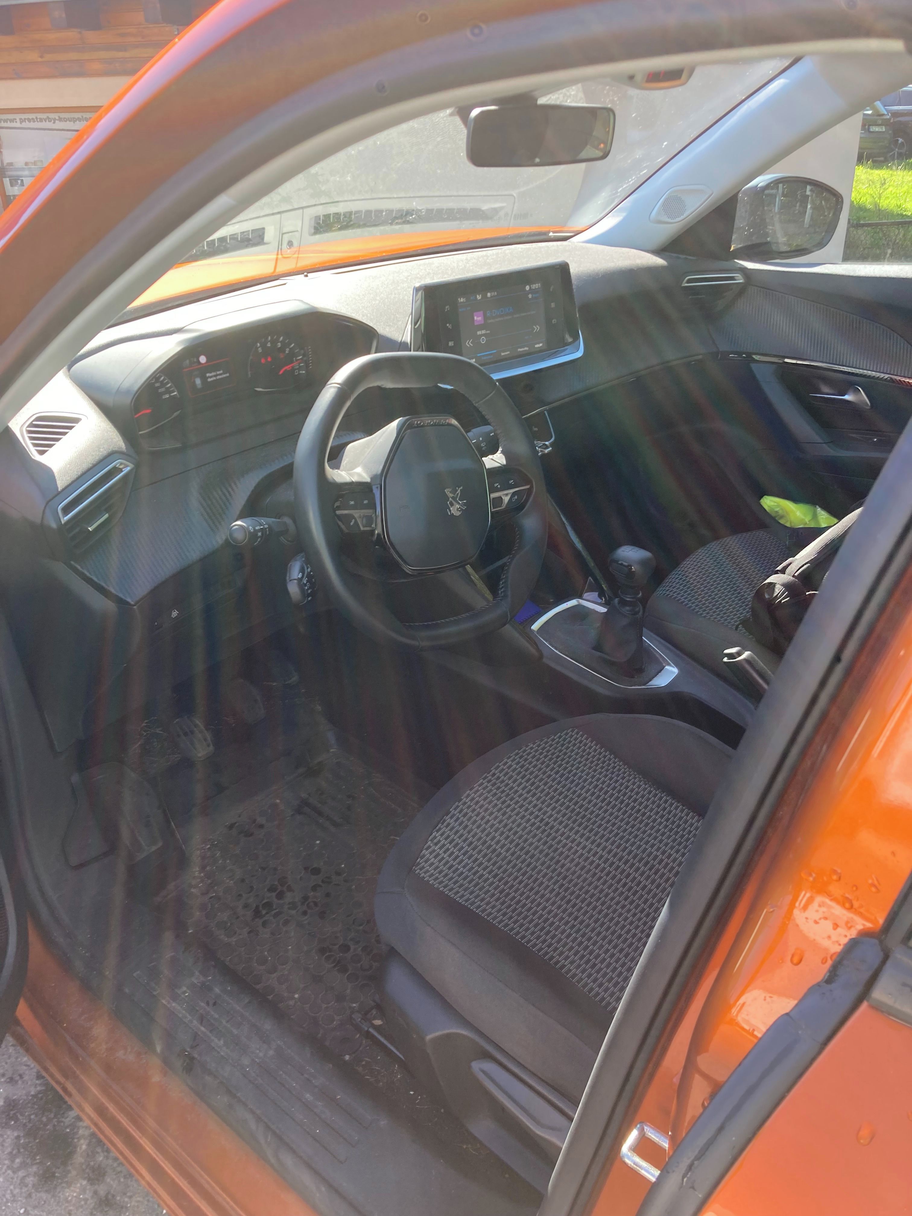 Peugeot 2008, Peugeot 2008 1.5BlueHDi,manuál - fotka 5