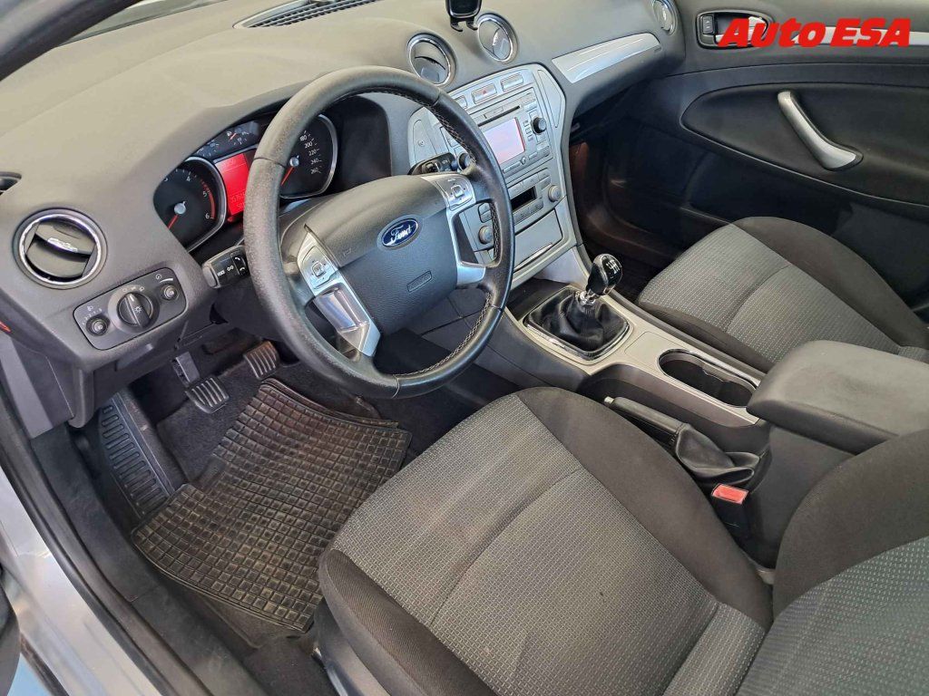 Ford Mondeo, 2.0 D - fotka 3