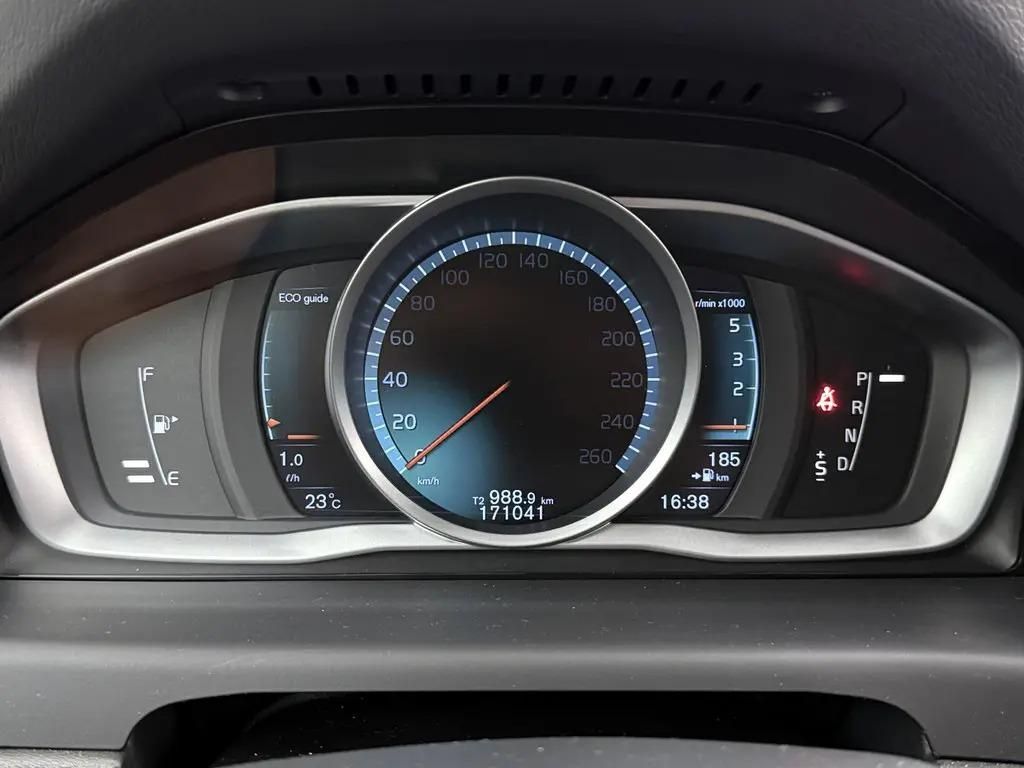 Volvo V70, 2.0 D3 110kW AUT. Polar+ TZ - fotka 5