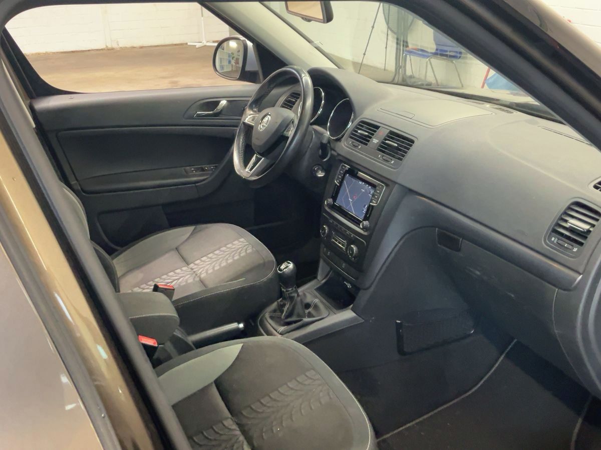 Škoda Yeti, 1.4 Tsi 92 KW ADVENTURE XENONY - fotka 5
