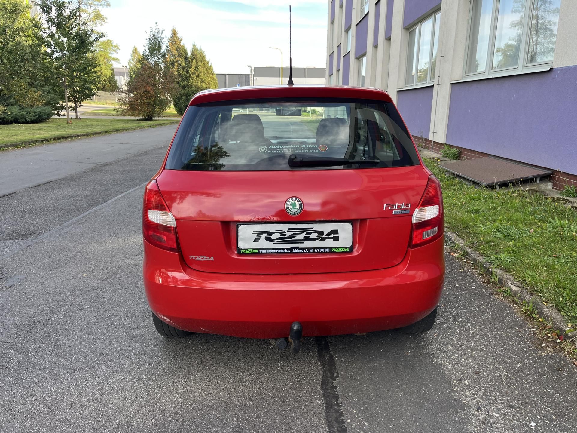 Škoda Fabia, 1,2 HTP + pneu zima - fotka 4