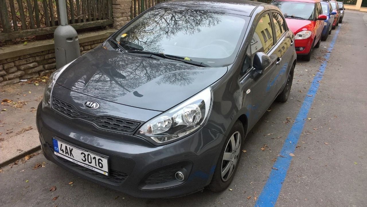 Kia Rio, koupeno ČR, 1. maj., odp. DPH