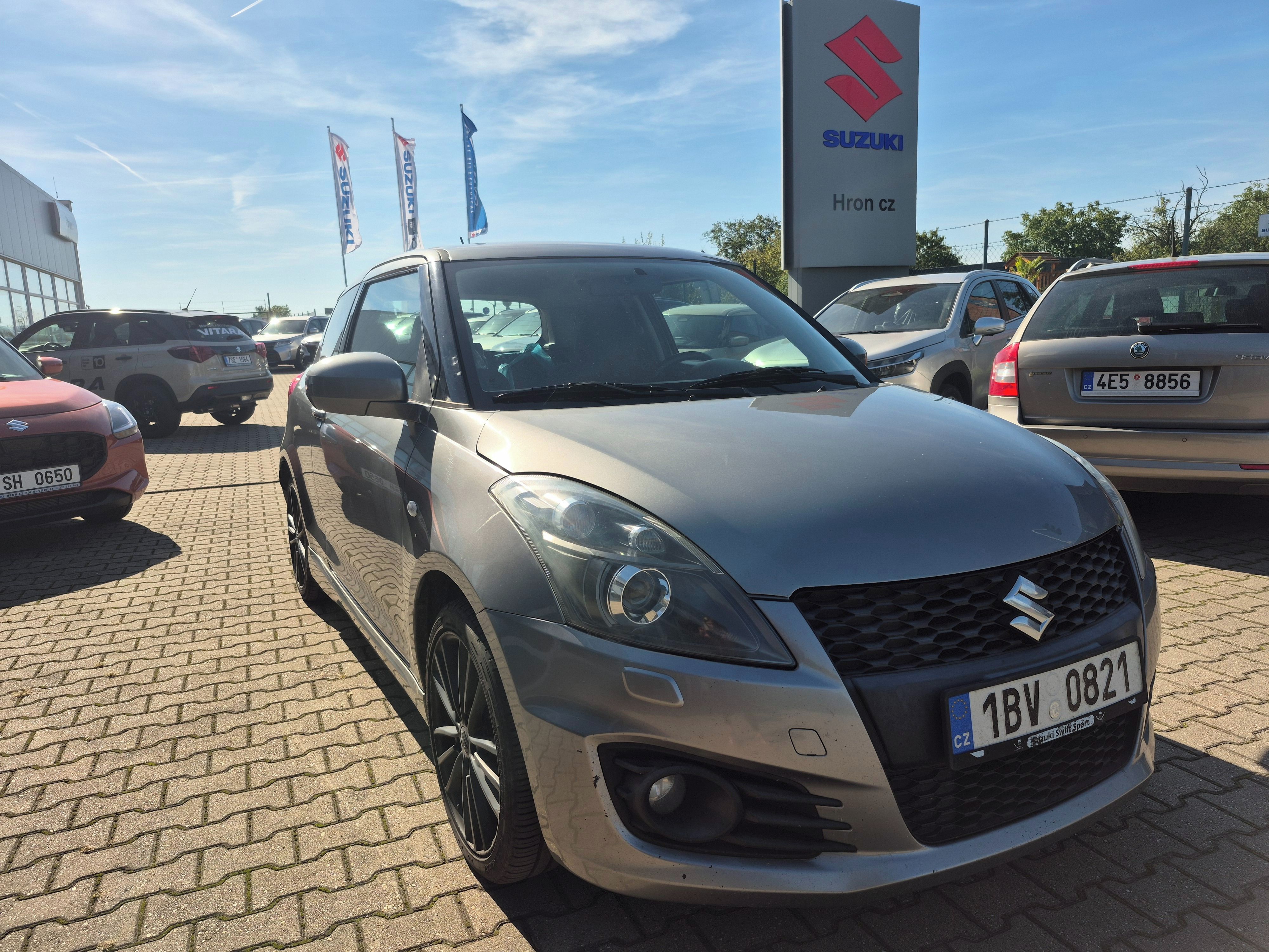 Suzuki Swift, 1,6 Sport - fotka 5
