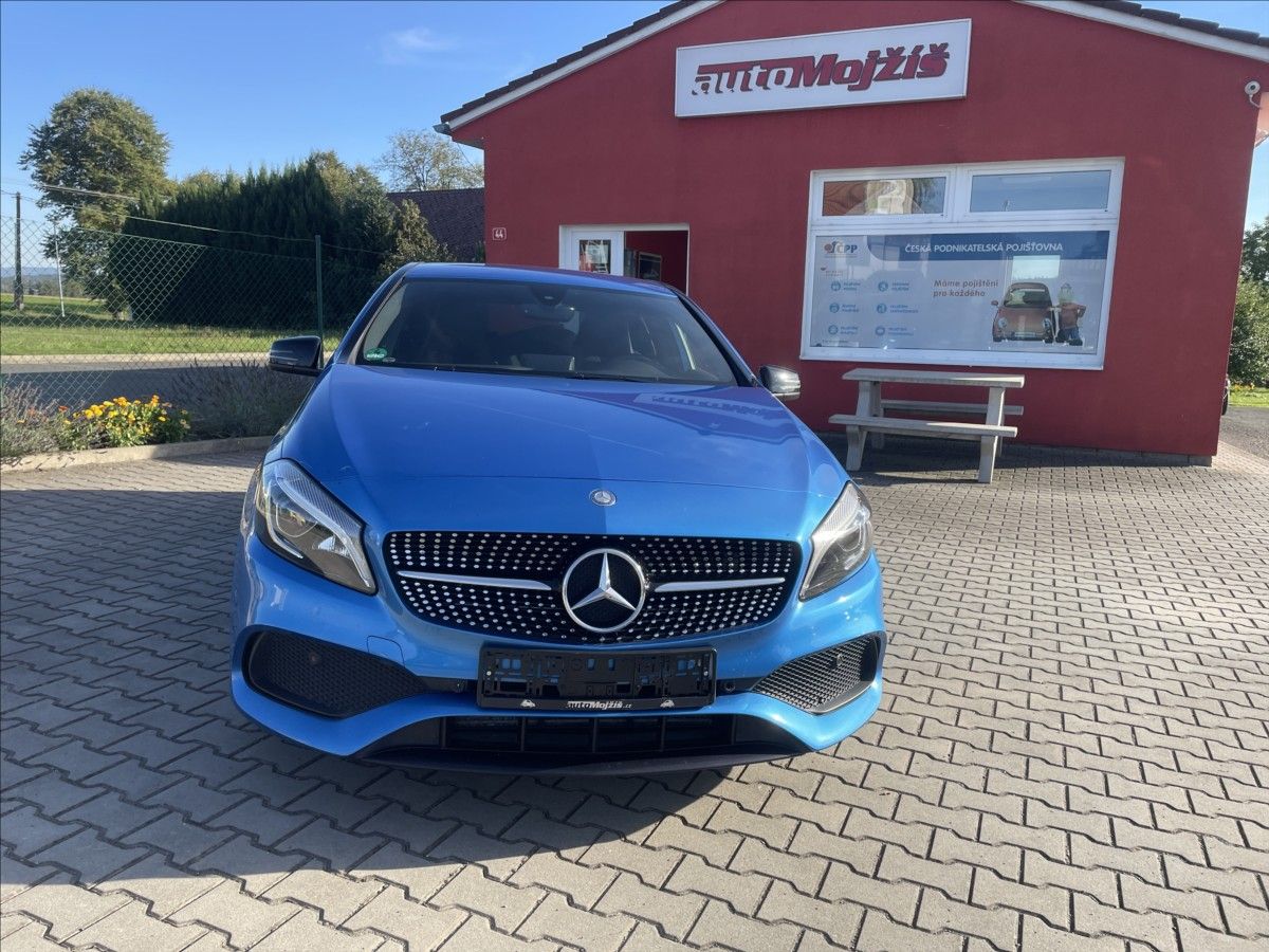 Mercedes-Benz Třídy A, 1,6 i 90 KW AMG LINE 1.MAJITEL - fotka 2