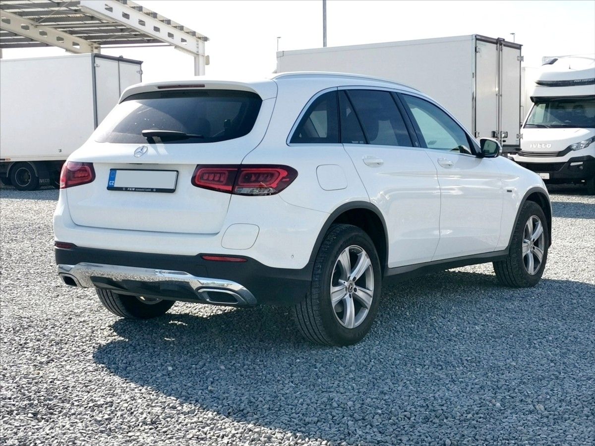 Mercedes-Benz GLC, 300e 4matic*155kw*navi*kamera - fotka 3