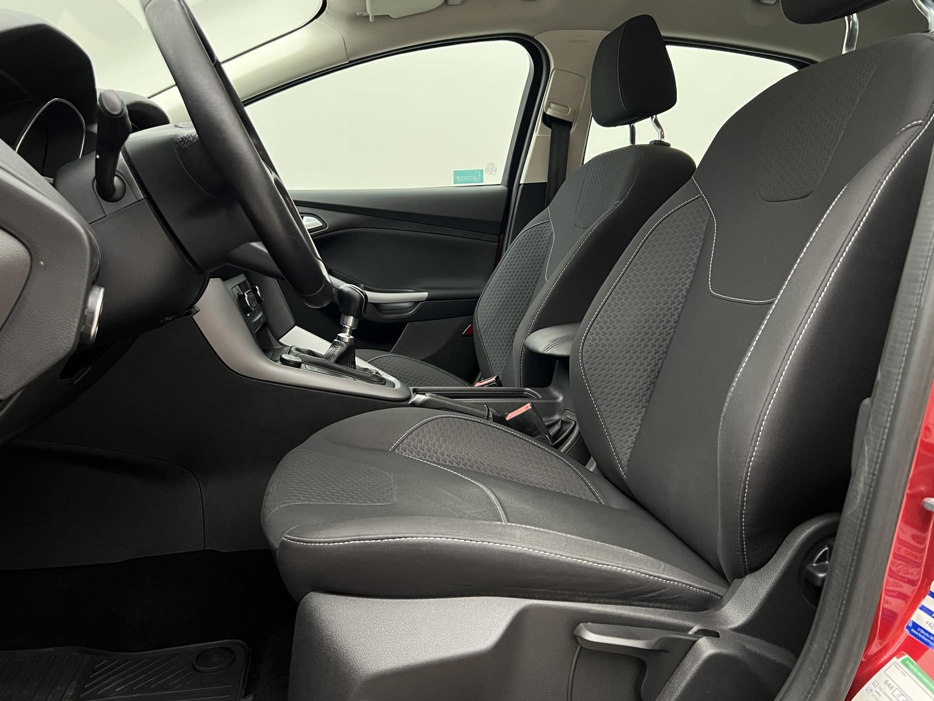 Ford Focus, 1.5 ECOBOOST MAN 1. maj. - fotka 3
