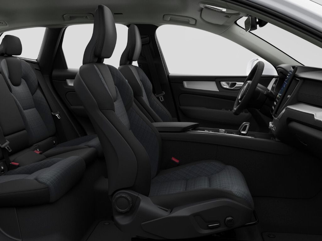 Volvo XC60, ESSENTIAL B5 AWD 184KW - fotka 6