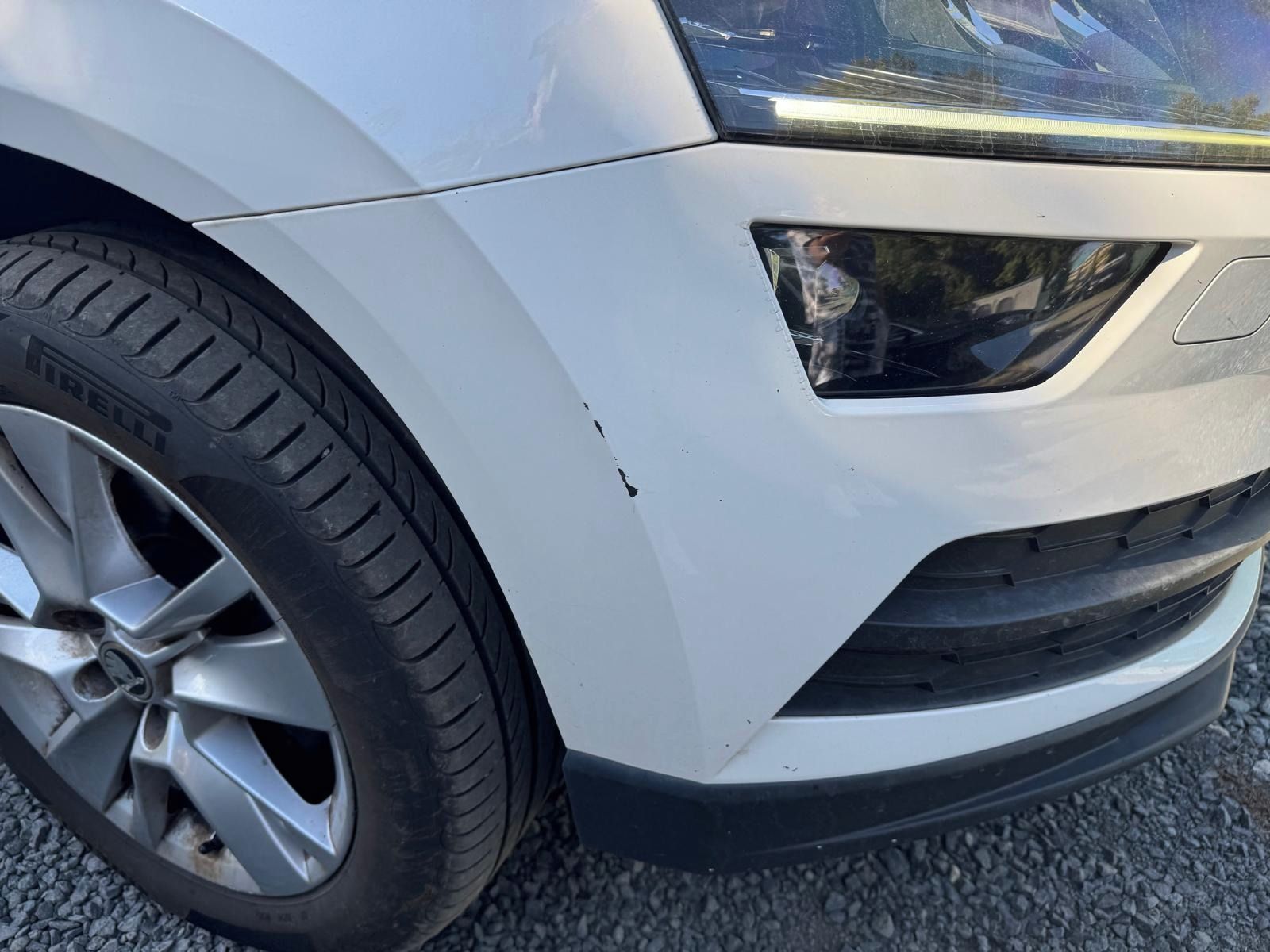 Škoda Karoq, Skoda Karoq 1.6 TDI Executive - fotka 6