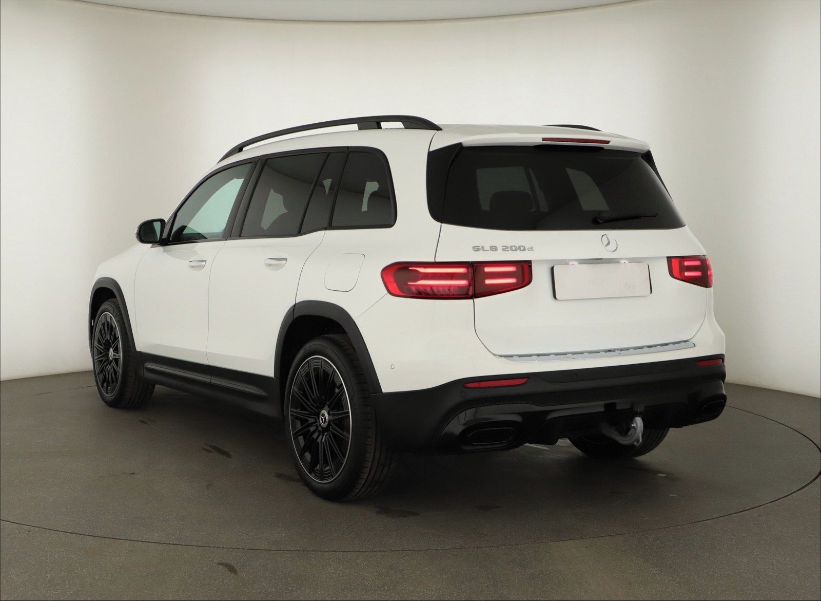 Mercedes-Benz GLB, GLB 200 d, AMG LINE, KAMERA - fotka 4