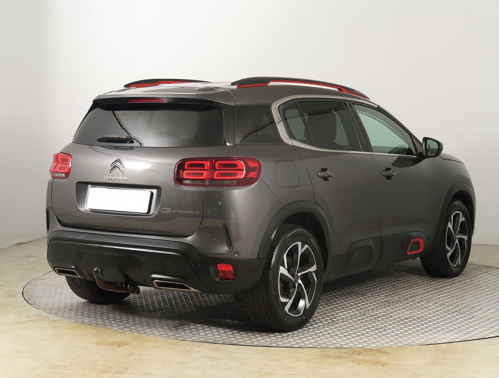 Citroën C5 Aircross, PureTech 130, ČR,1.maj - fotka 5