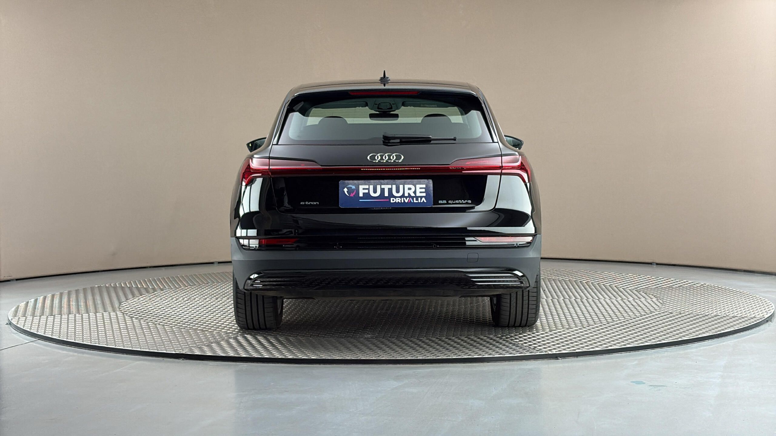 Audi e-tron, 55 AUT Quattro - fotka 5