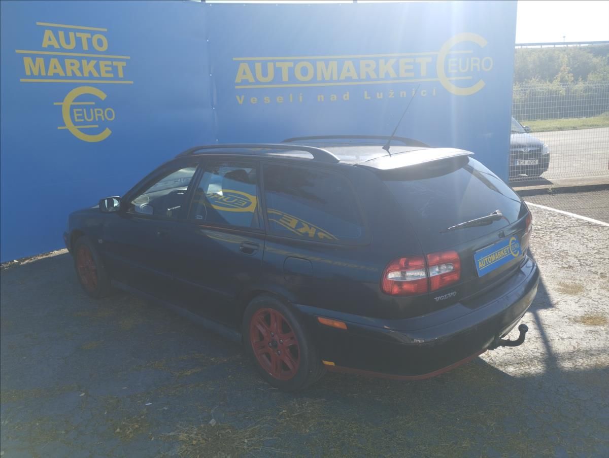 Volvo V40, 1,8 90KW - fotka 6